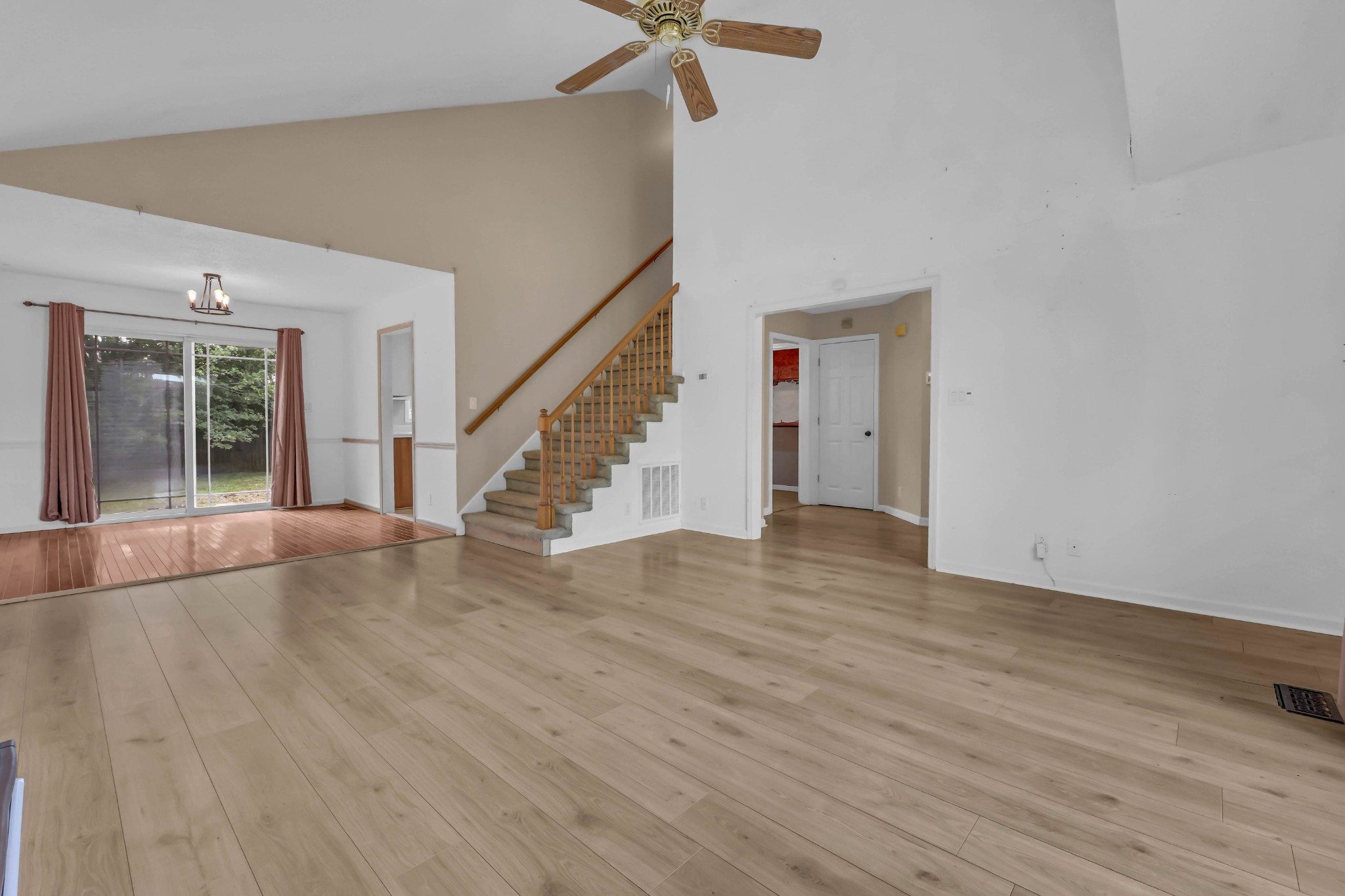 312 Broadmore Dr Property Photo 4