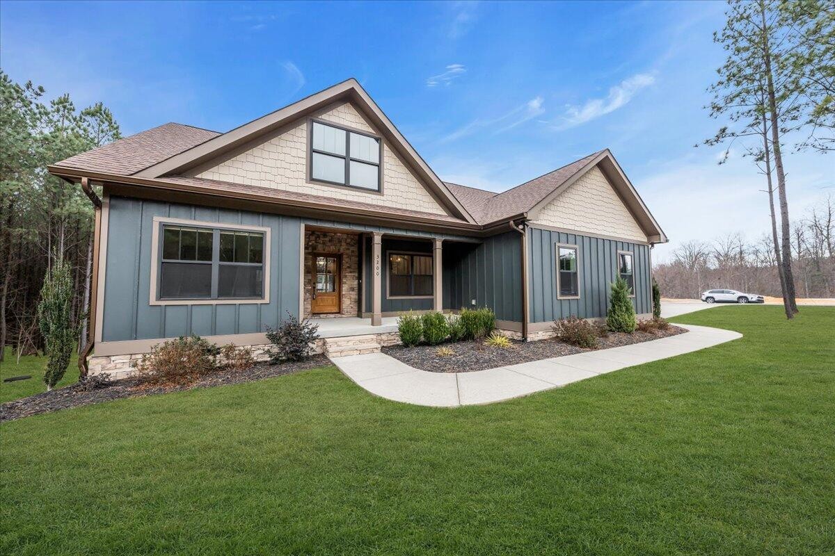 3200 Crockett Pointe Property Photo 7
