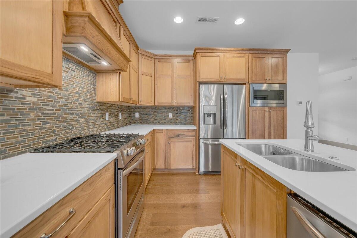 3200 Crockett Pointe Property Photo 16