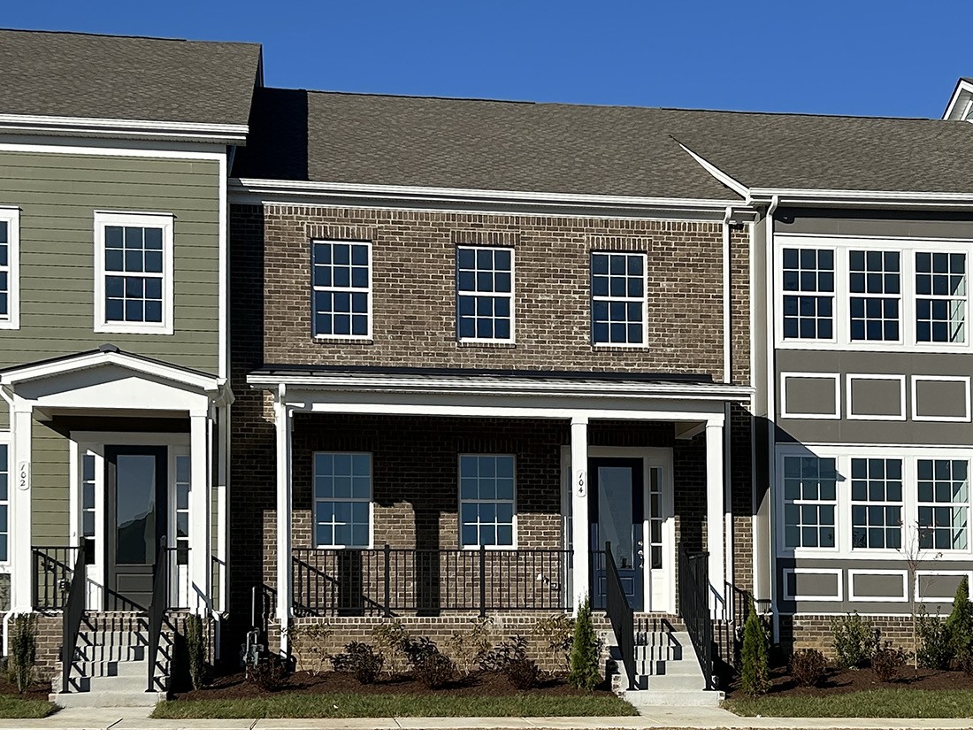 104 Ireton Aly Property Photo 1