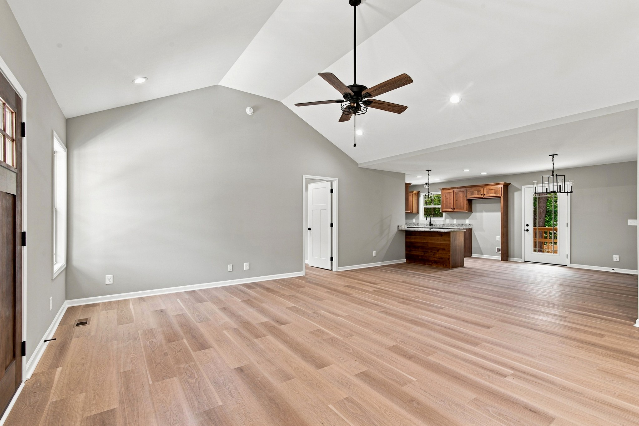 614 Wanda Ln Property Photo 13