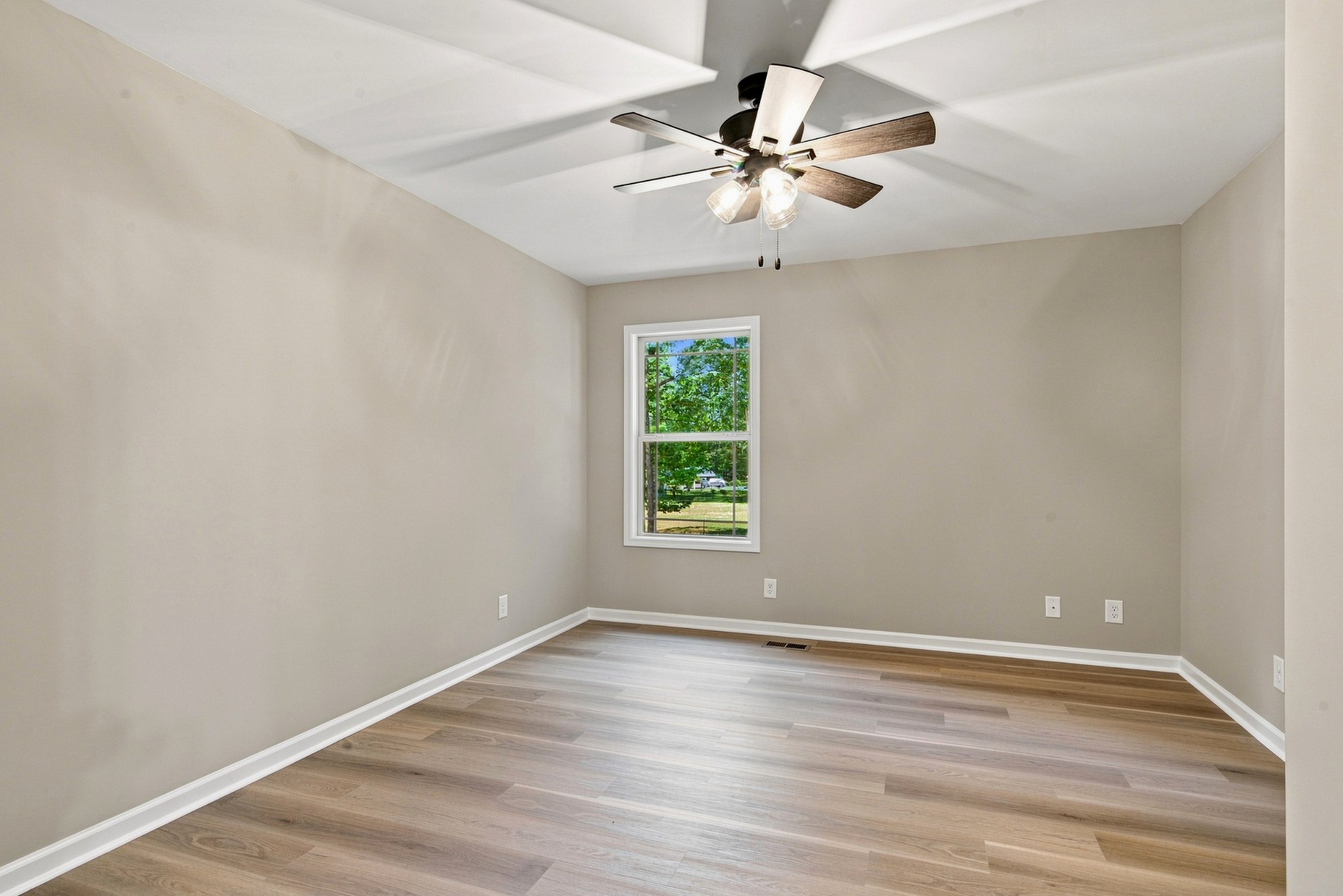614 Wanda Ln Property Photo 32