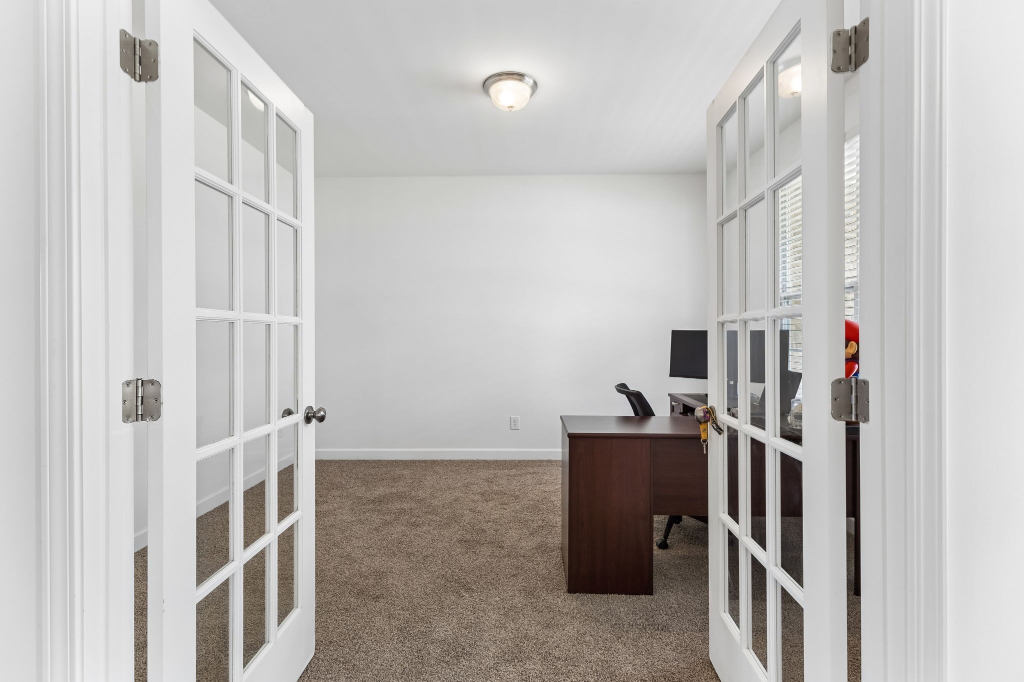 4152 Dwight Way Property Photo 5