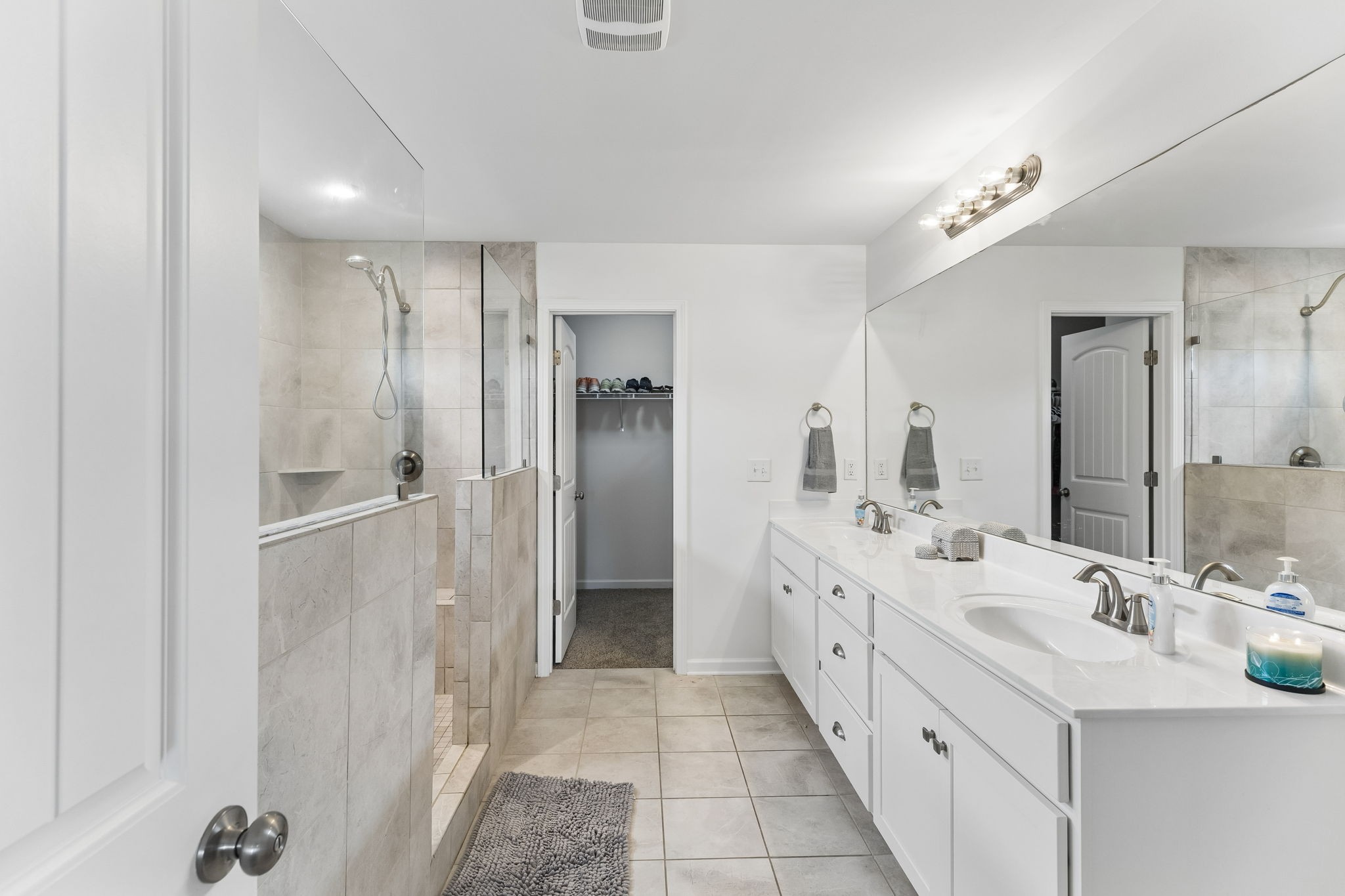 4152 Dwight Way Property Photo 18