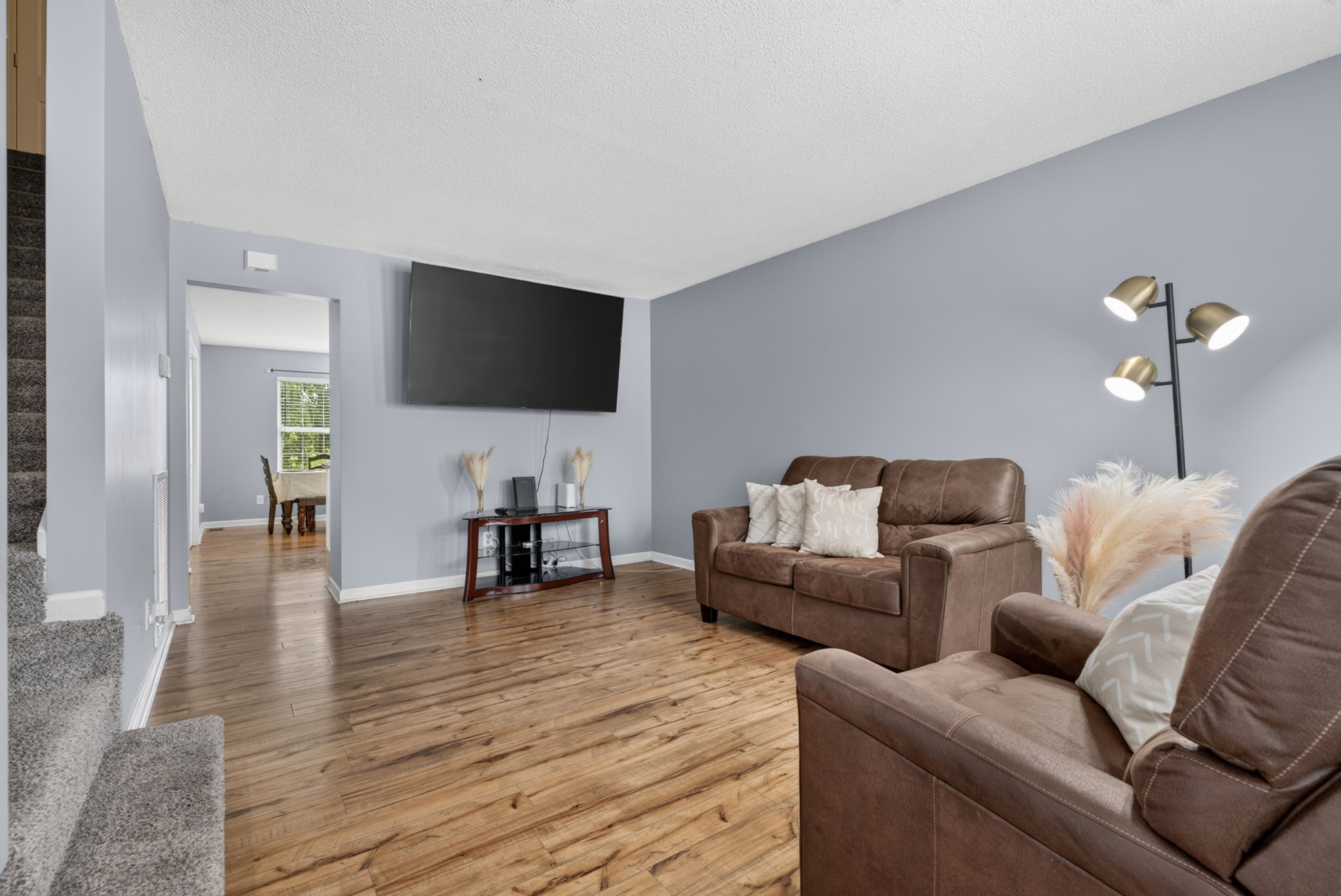 1096 Gunpoint Dr Property Photo 6