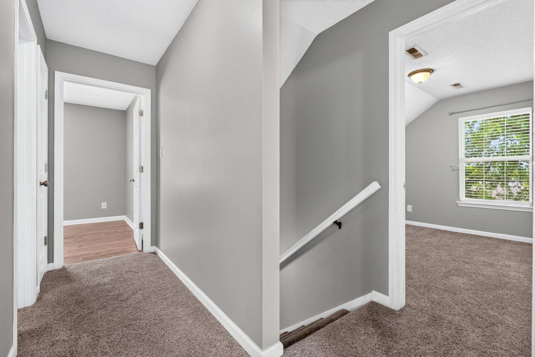 1096 Gunpoint Dr Property Photo 15