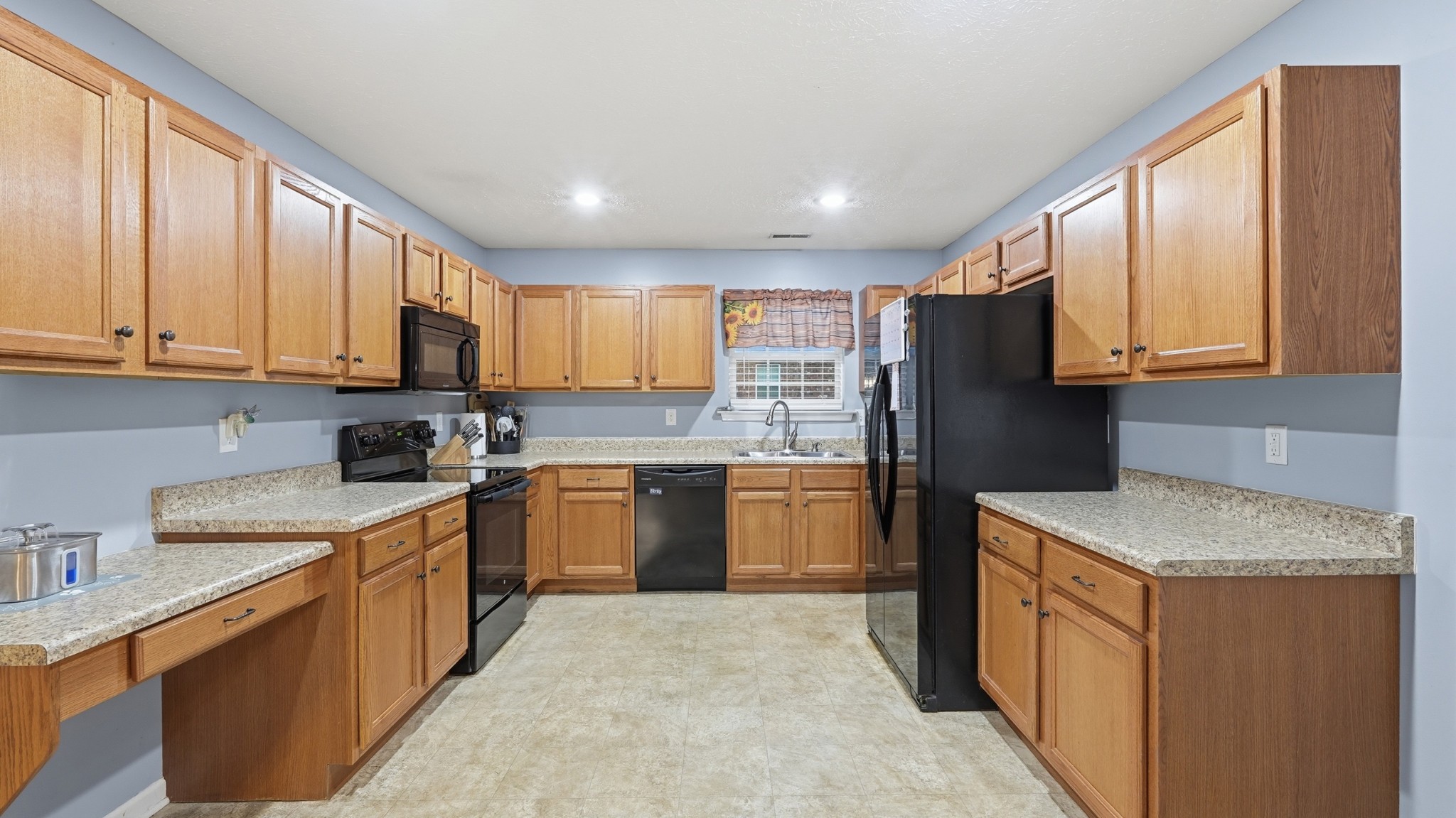 2732 Ridgewood Dr Property Photo 11