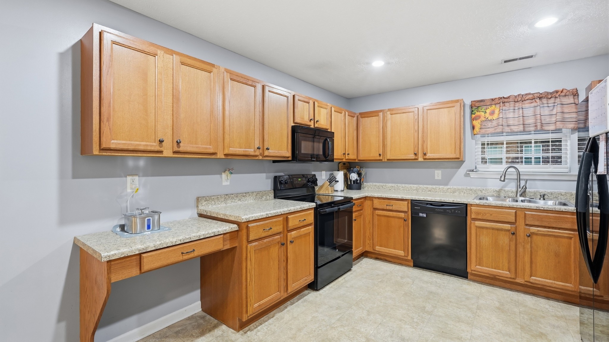 2732 Ridgewood Dr Property Photo 12