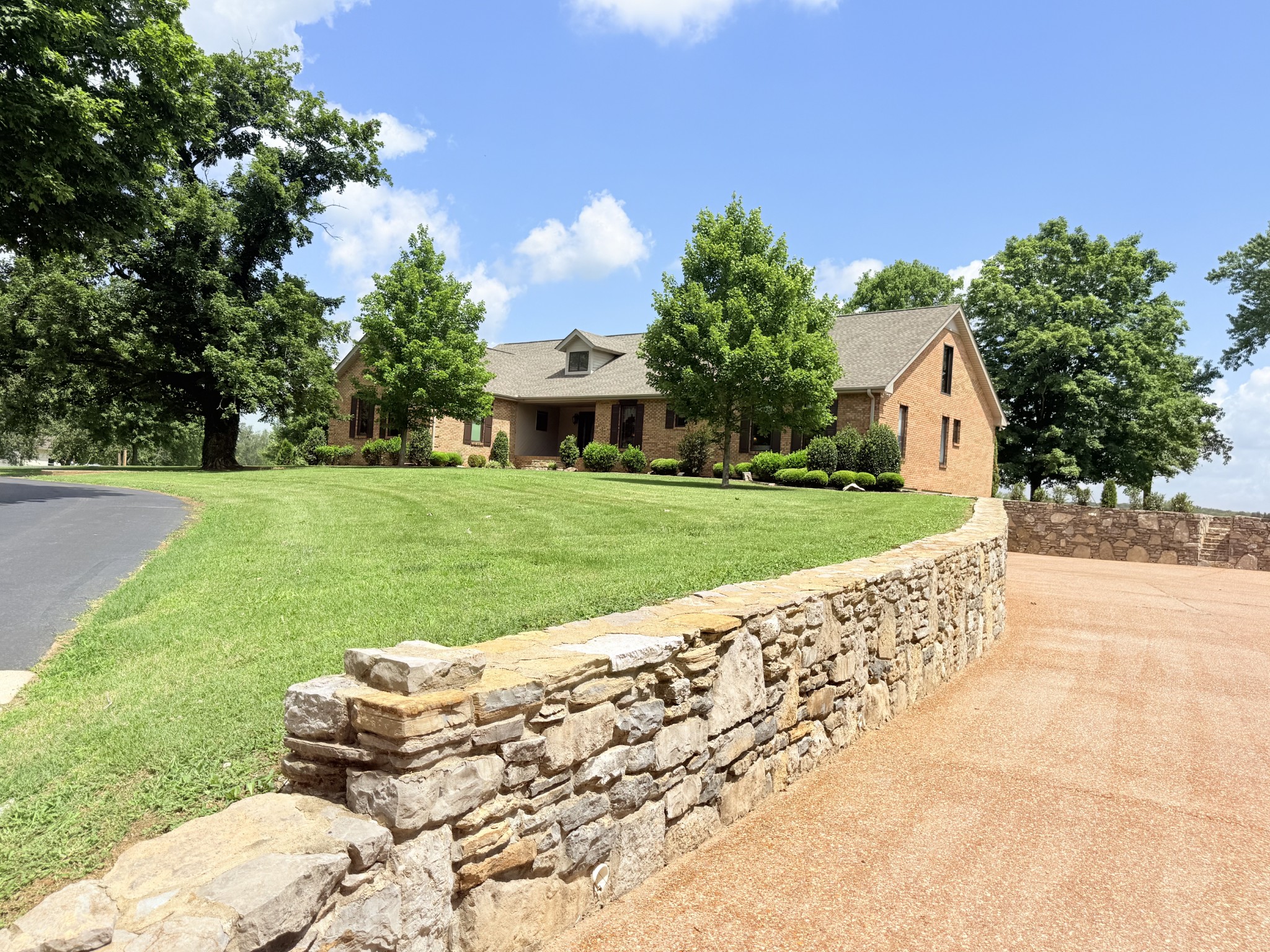 2760 Cedar Grove Rd Property Photo 2