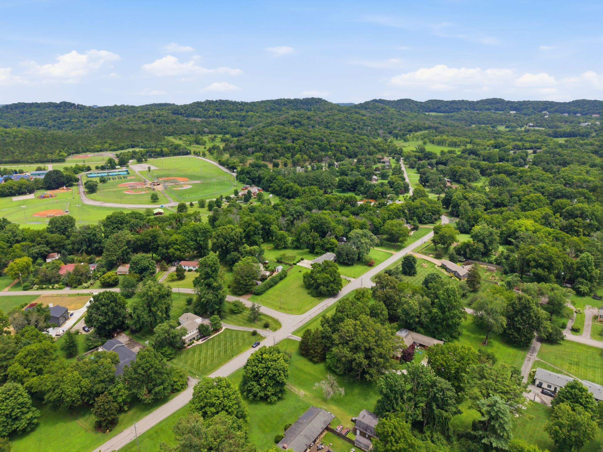 202 Harpeth Hills Dr Property Photo 6