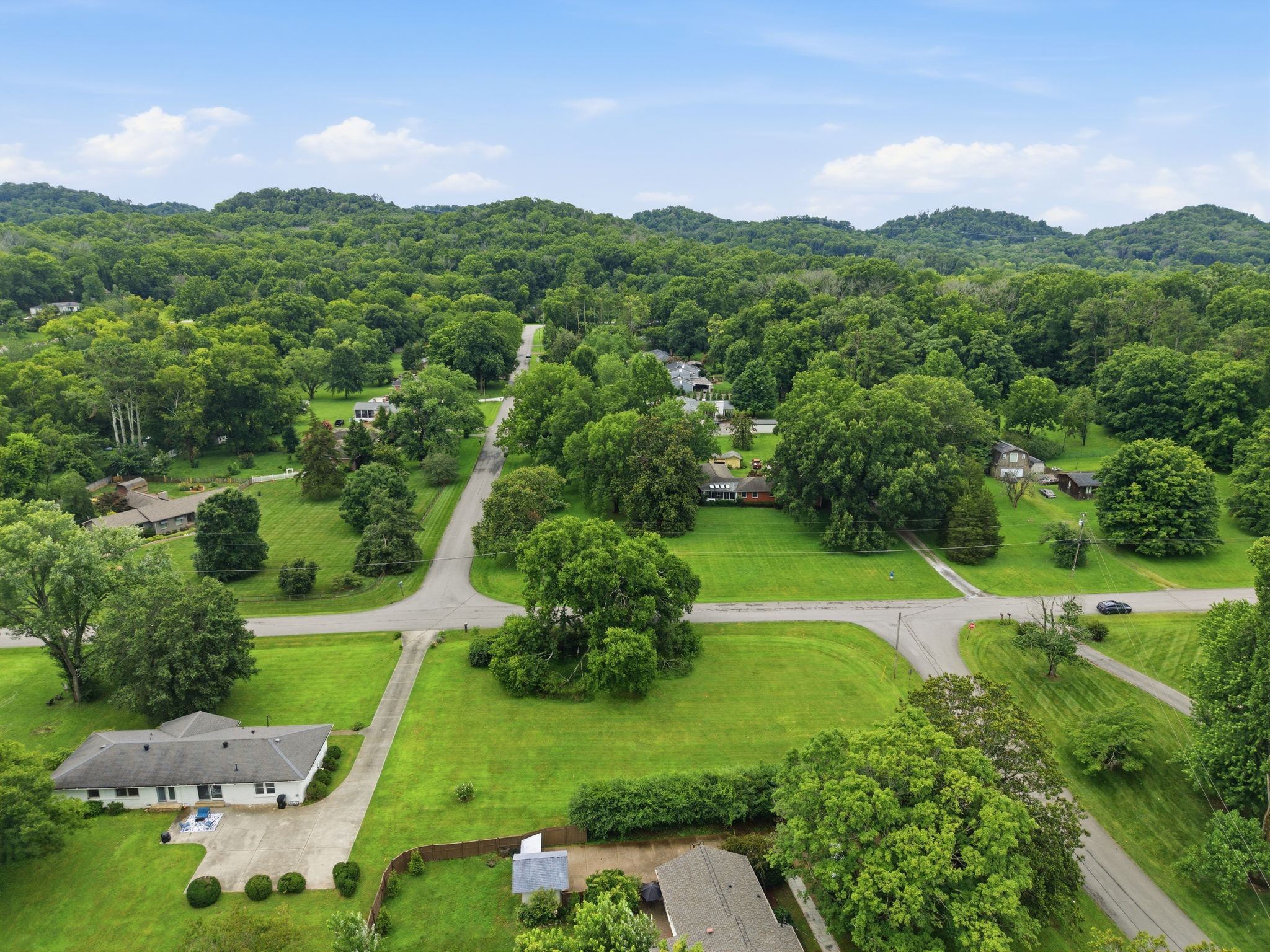 202 Harpeth Hills Dr Property Photo 11