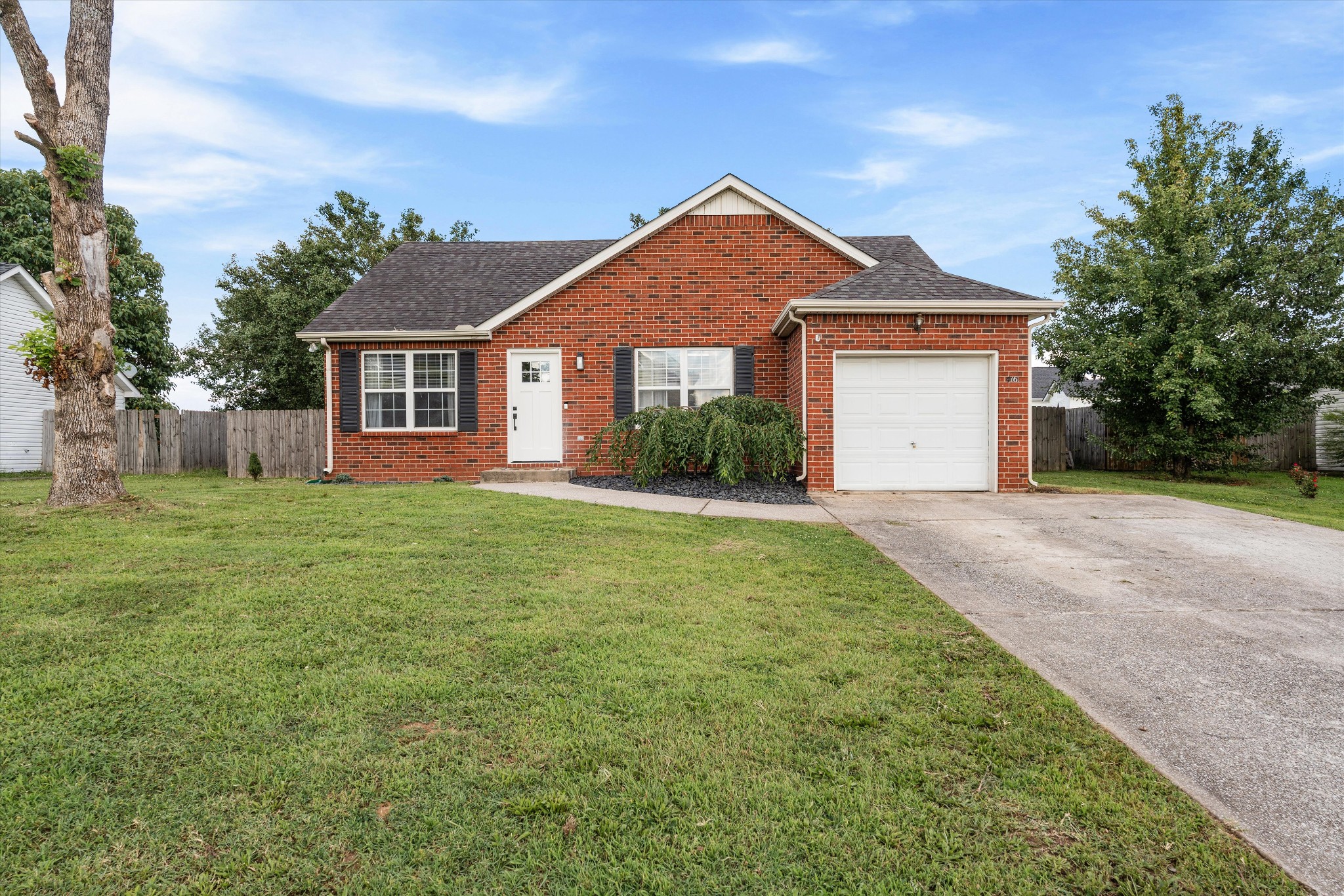 416 Barking Dr Property Photo 1