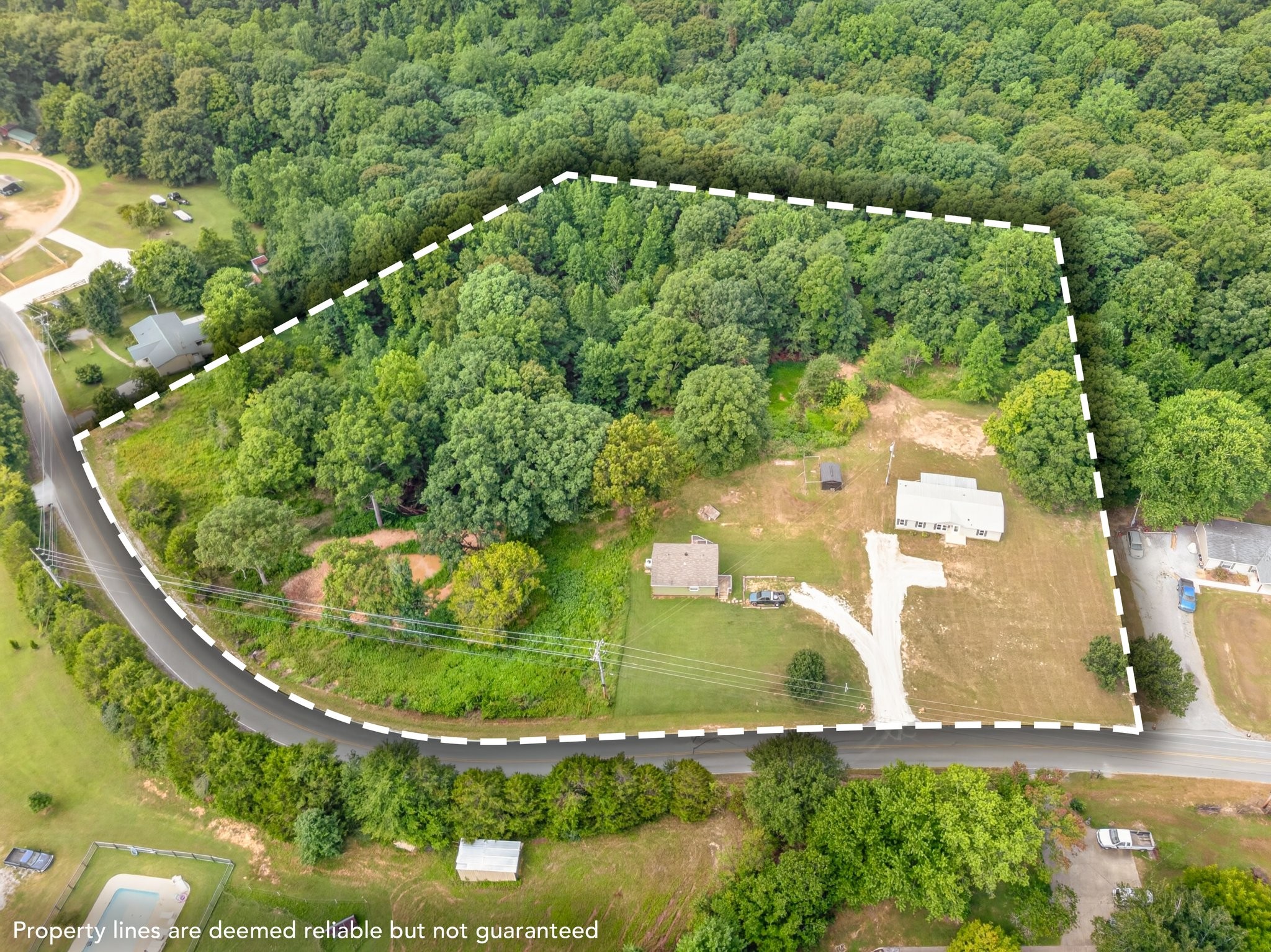 1703 Carney Winters Rd Property Photo 2