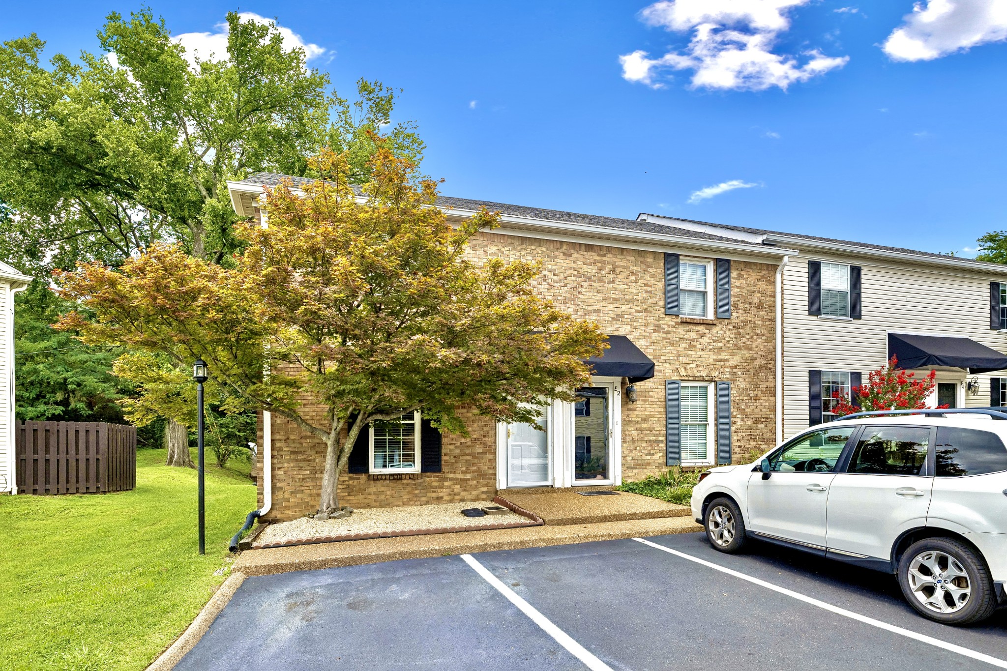 200 N Royal Oaks Blvd Property Photo 1