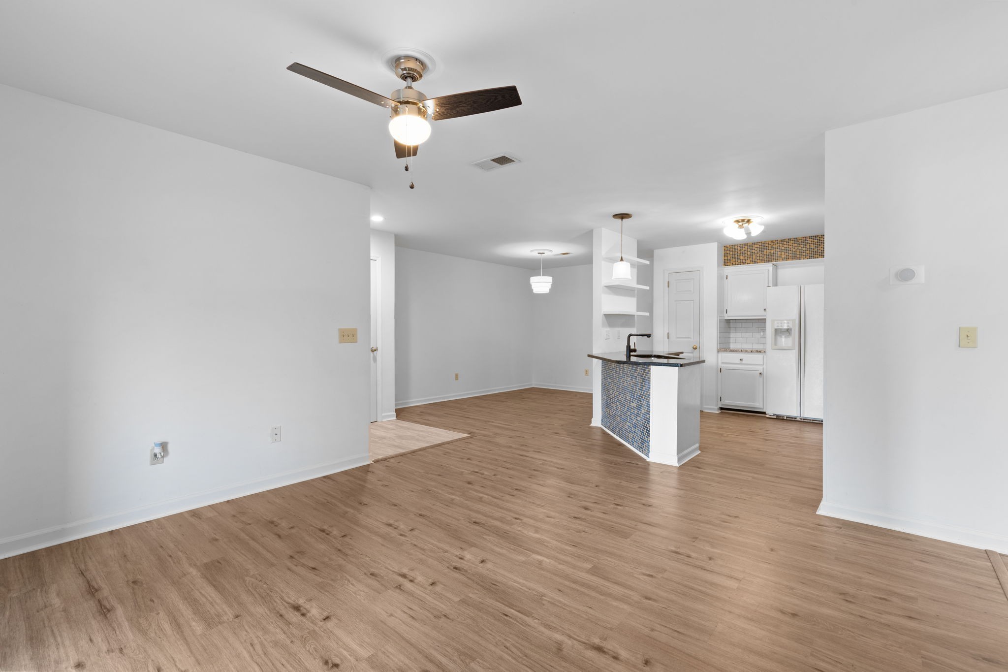 474 S Main St Property Photo 12