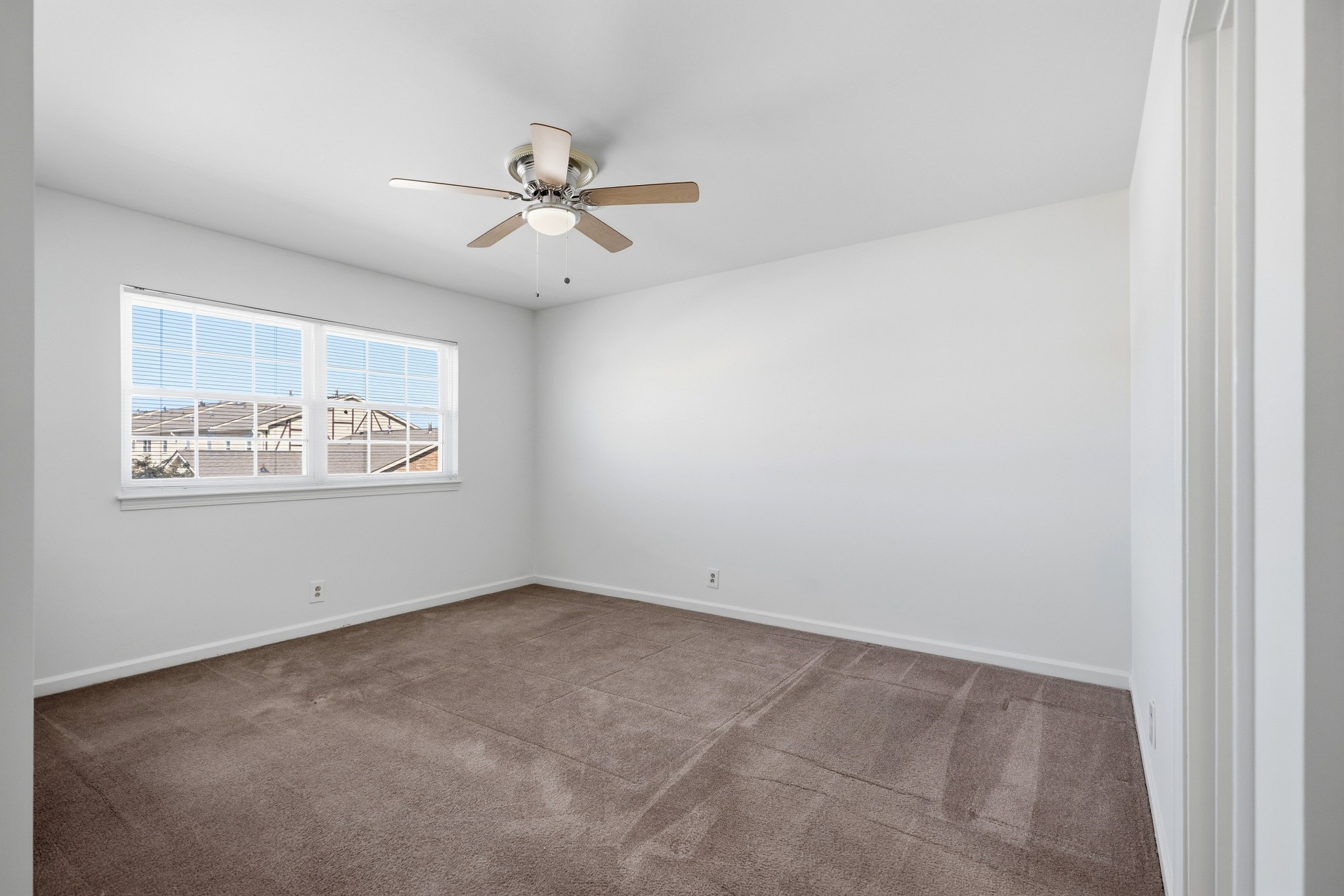 1016 Todd Preis Dr Property Photo 16