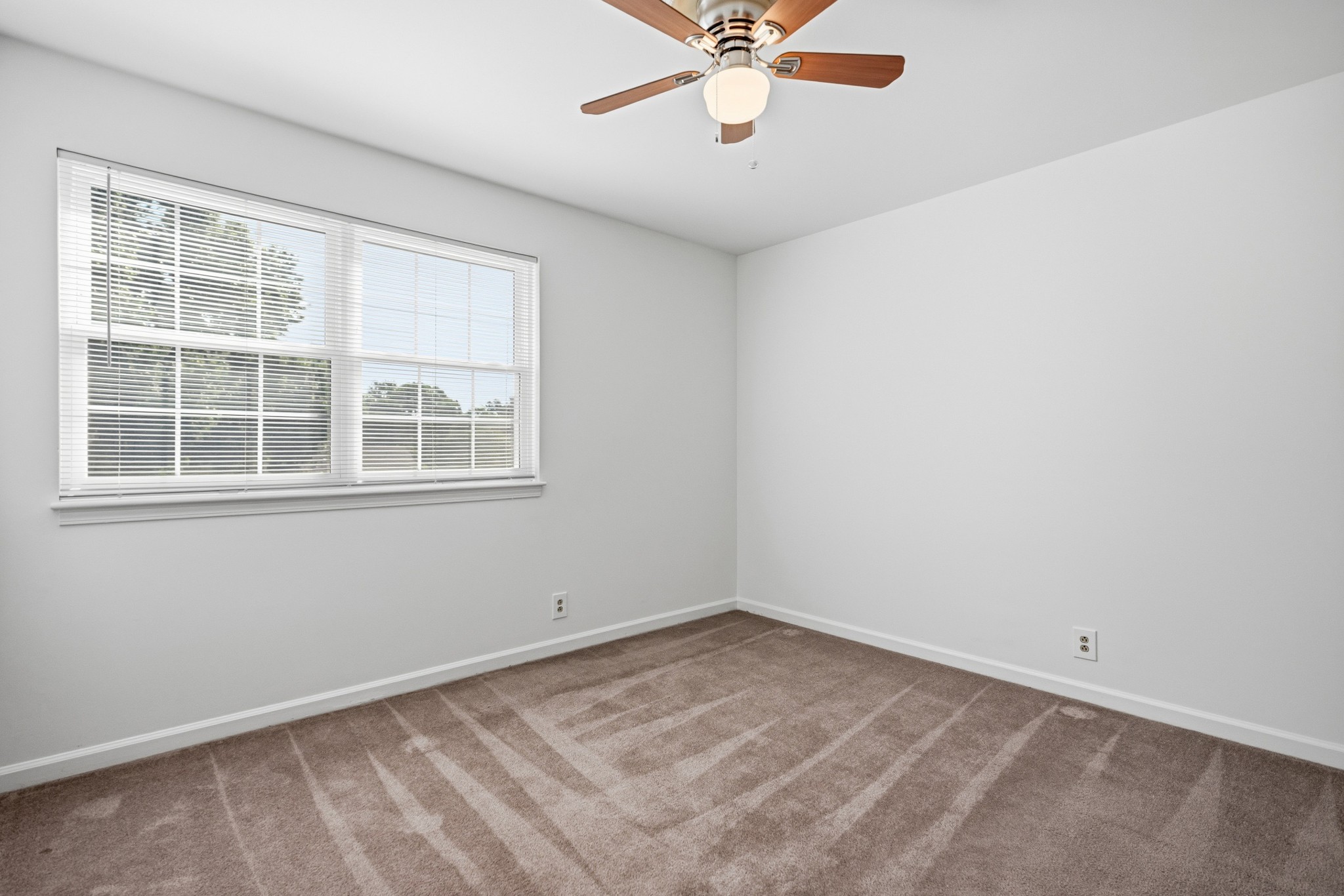 1016 Todd Preis Dr Property Photo 21