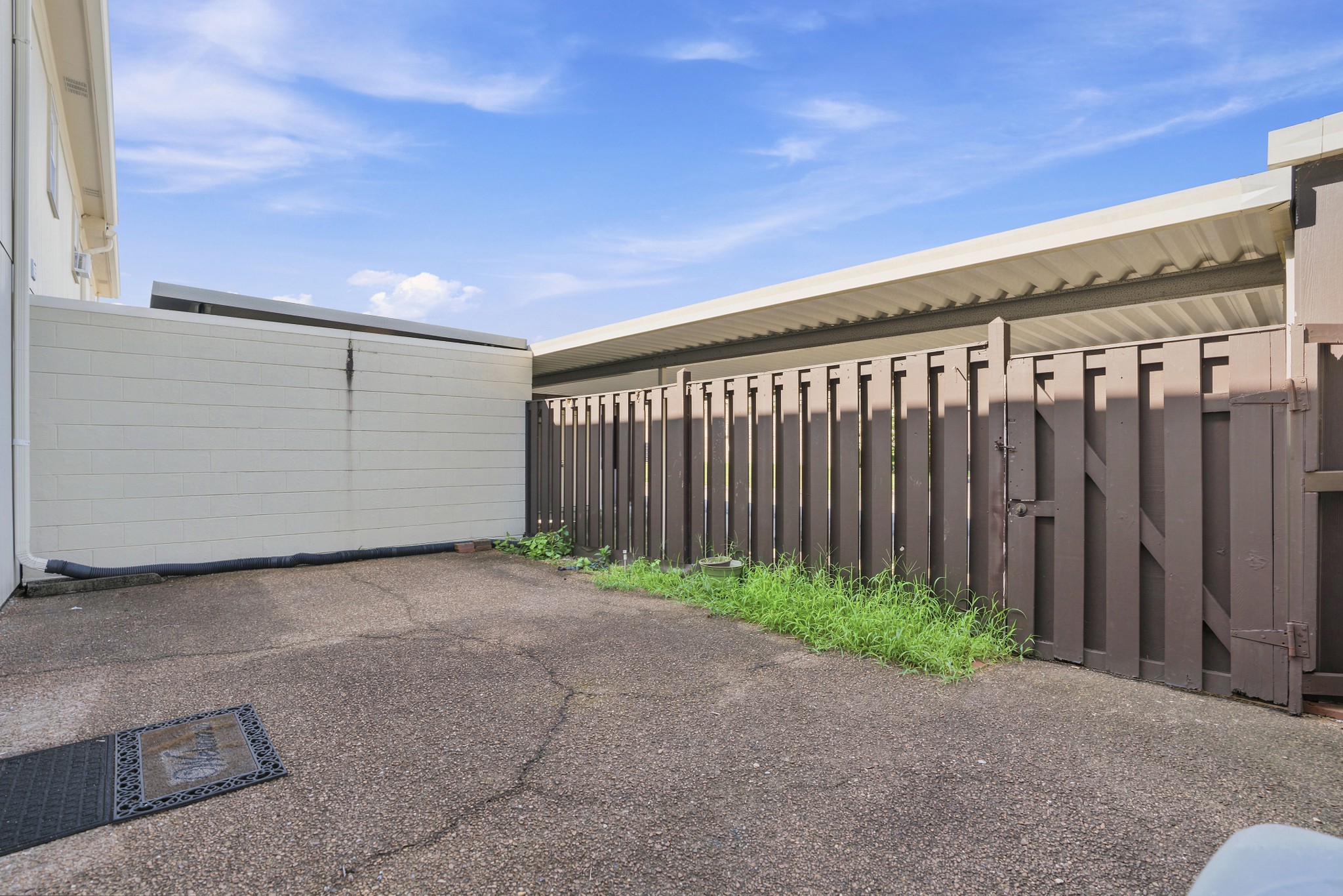 1016 Todd Preis Dr Property Photo 27
