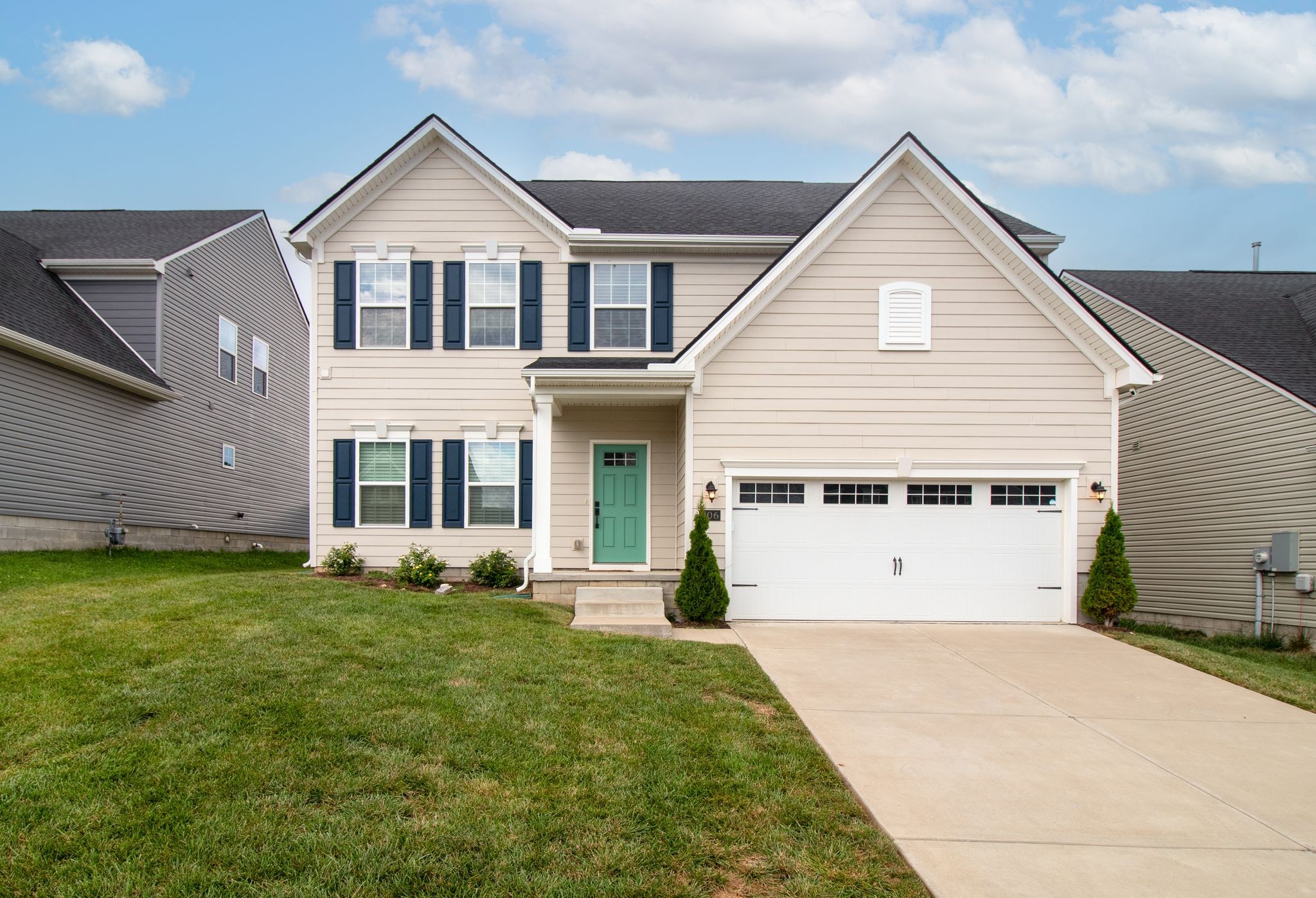 806 Mill Tree Ct Property Photo 2