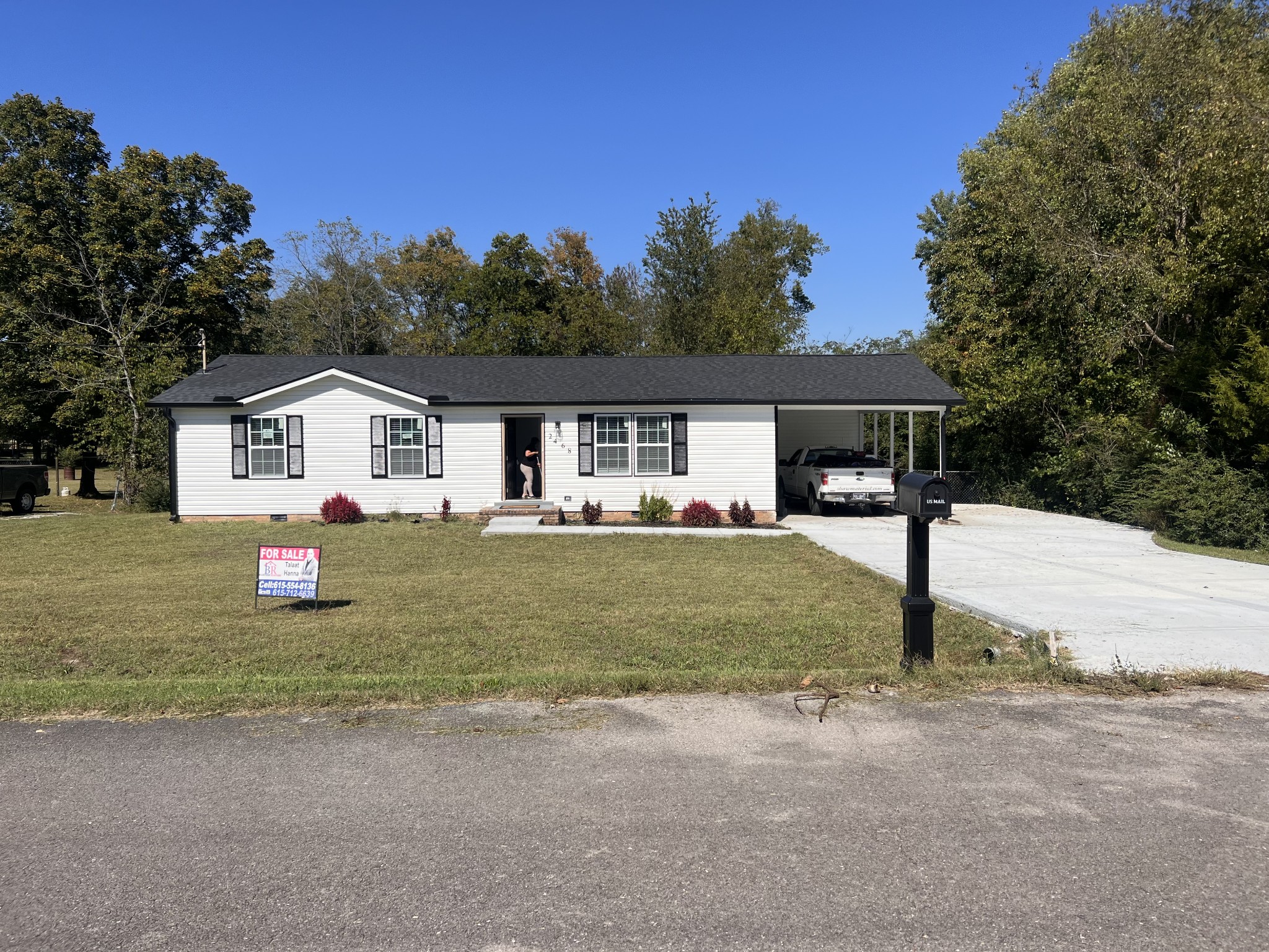 2468 River Oaks Dr Property Photo 1