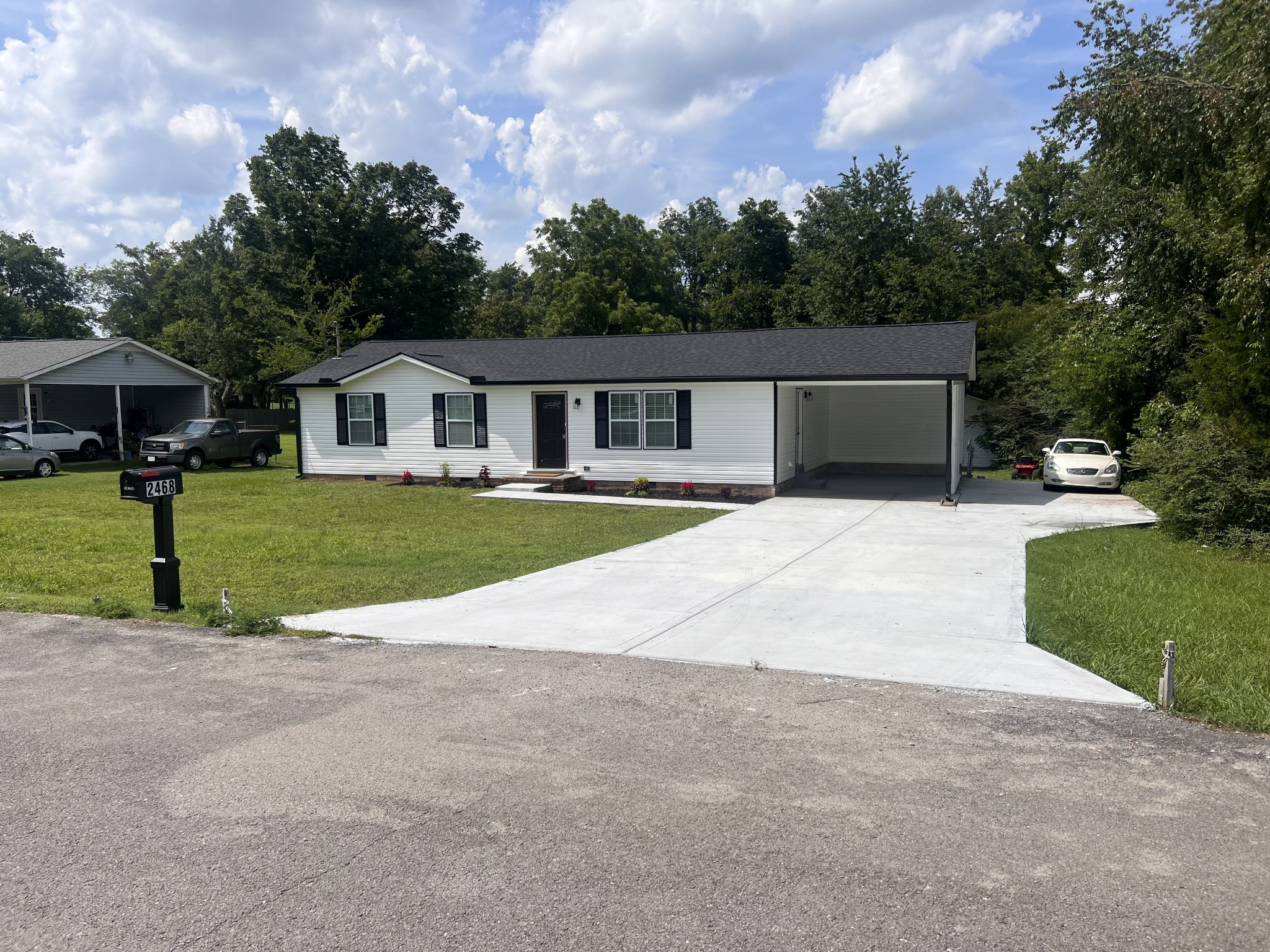 2468 River Oaks Dr Property Photo 6
