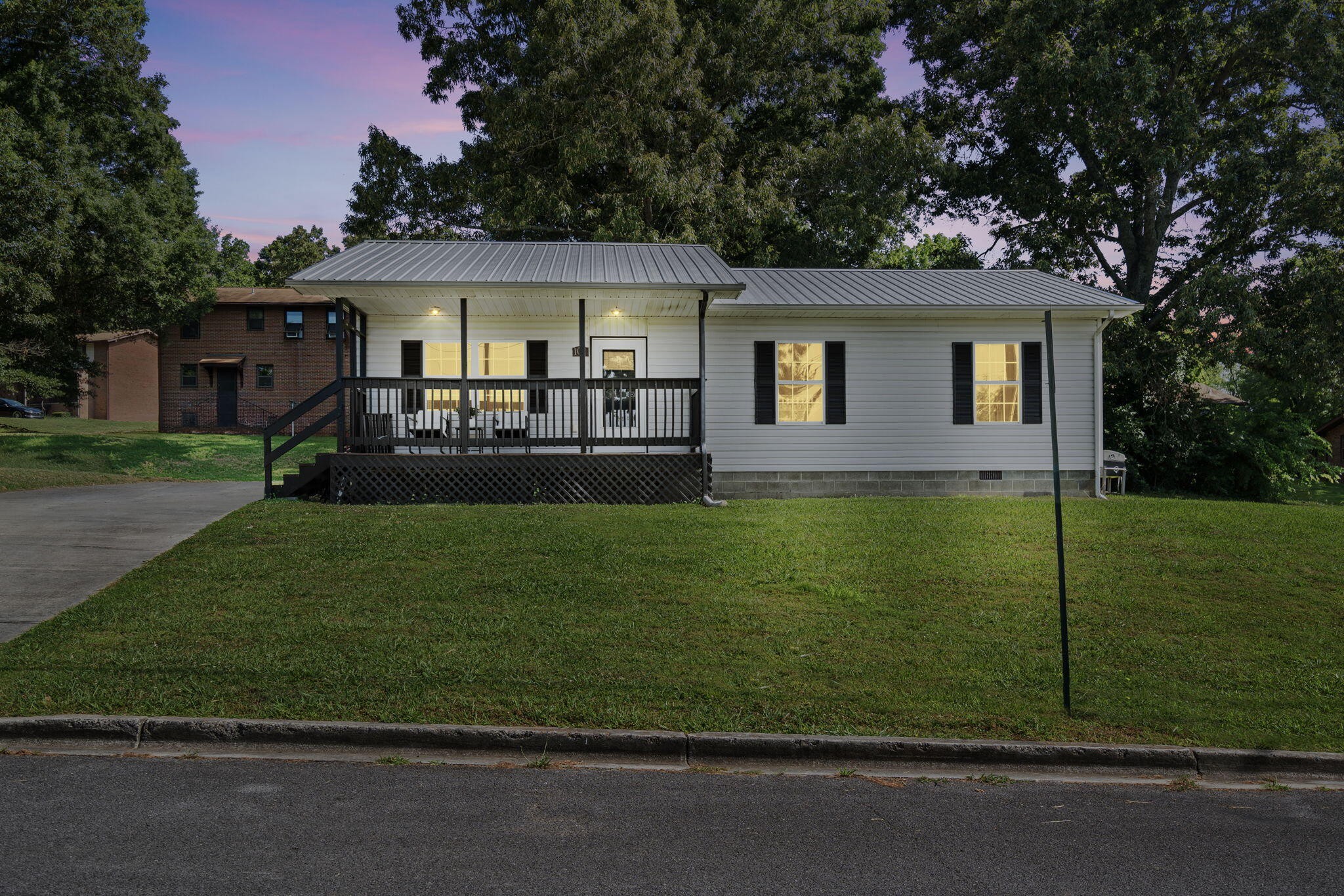 104 Aldridge Lane Property Photo 1