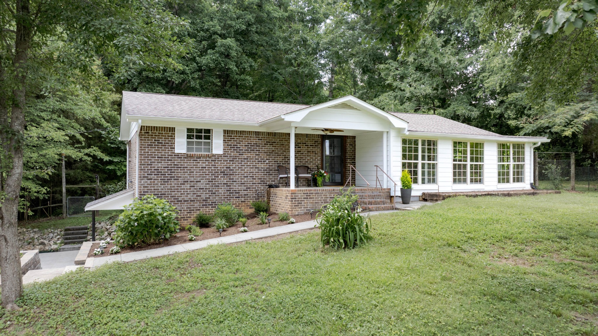 547 Van Davis Road, Nw Property Photo 1