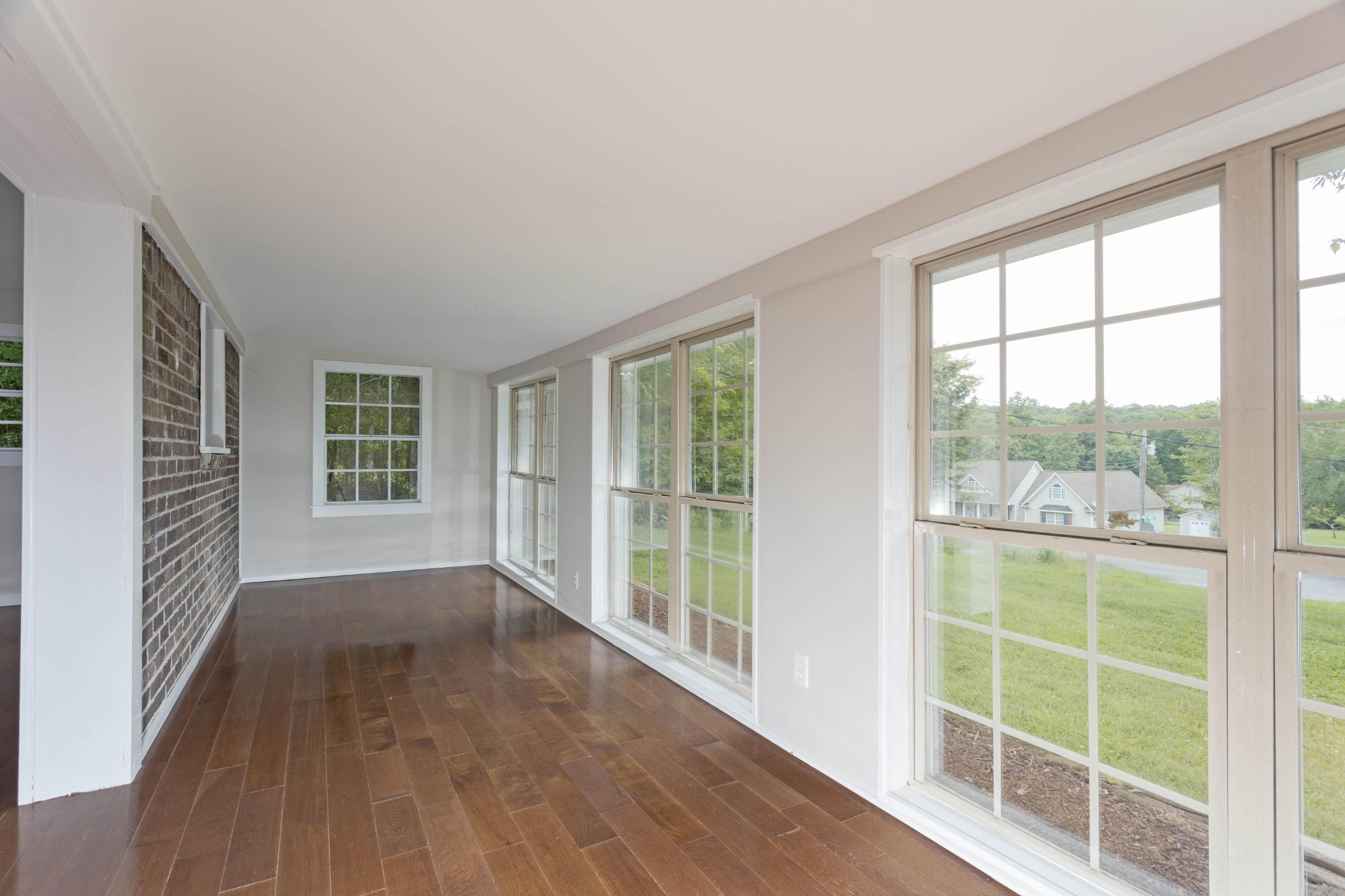 547 Van Davis Road, Nw Property Photo 7