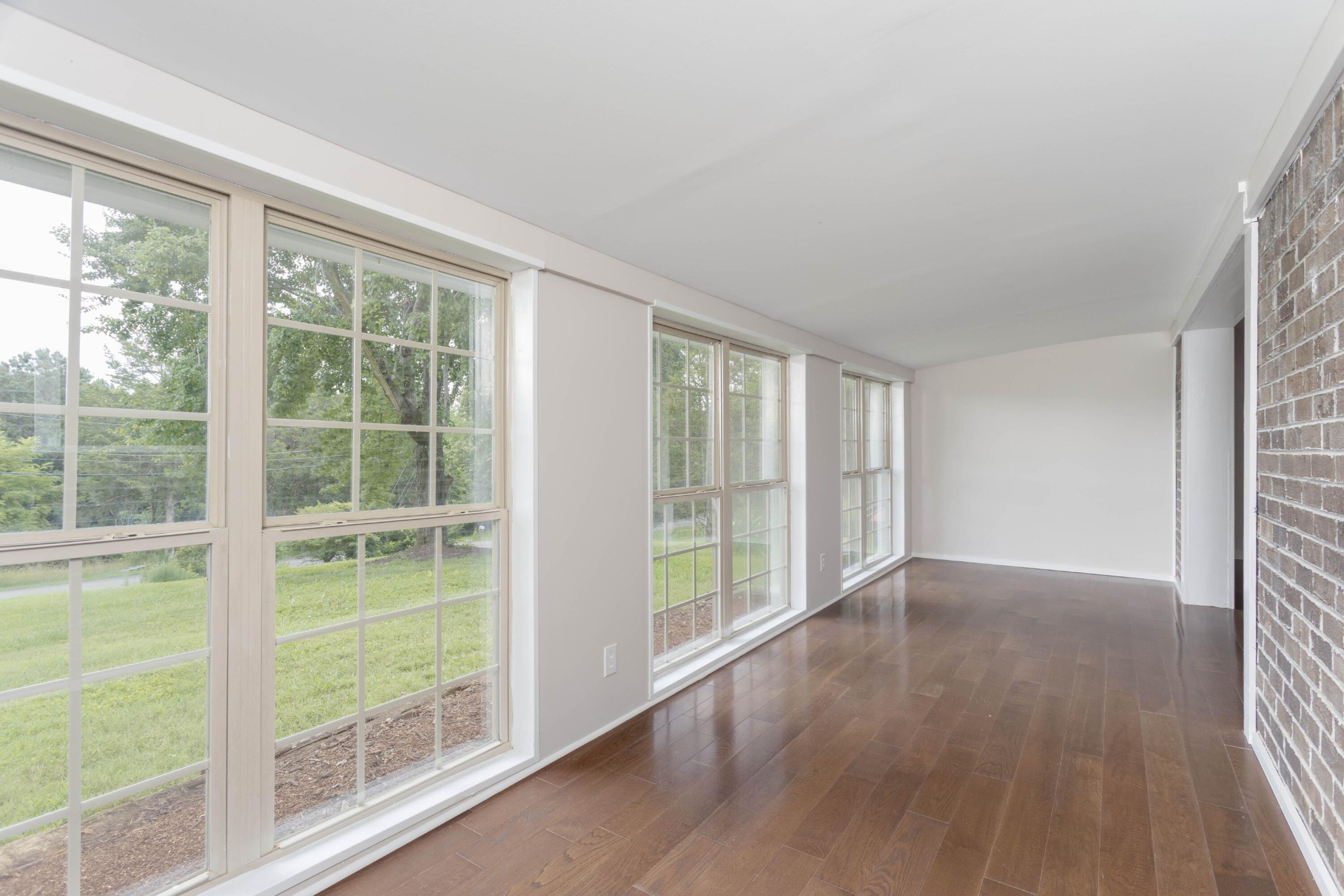 547 Van Davis Road, Nw Property Photo 9