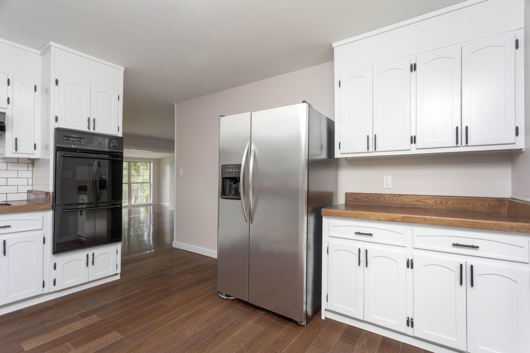 547 Van Davis Road, Nw Property Photo 12