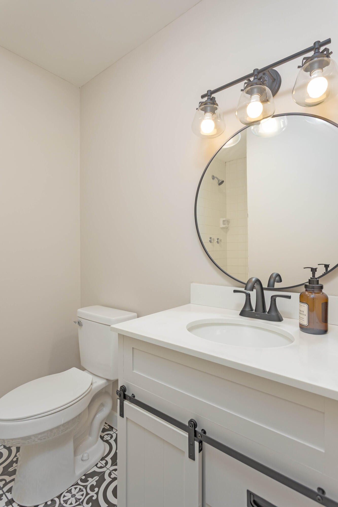 547 Van Davis Road, Nw Property Photo 17