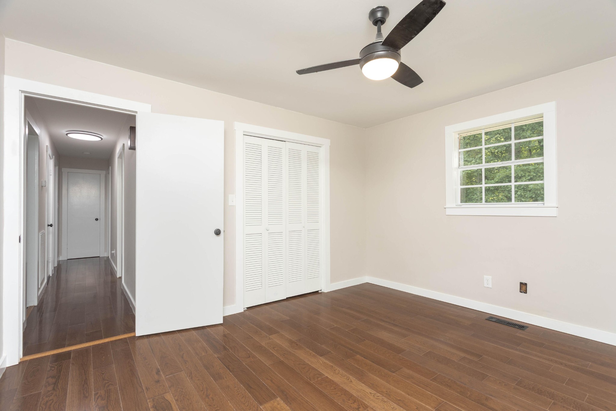 547 Van Davis Road, Nw Property Photo 18