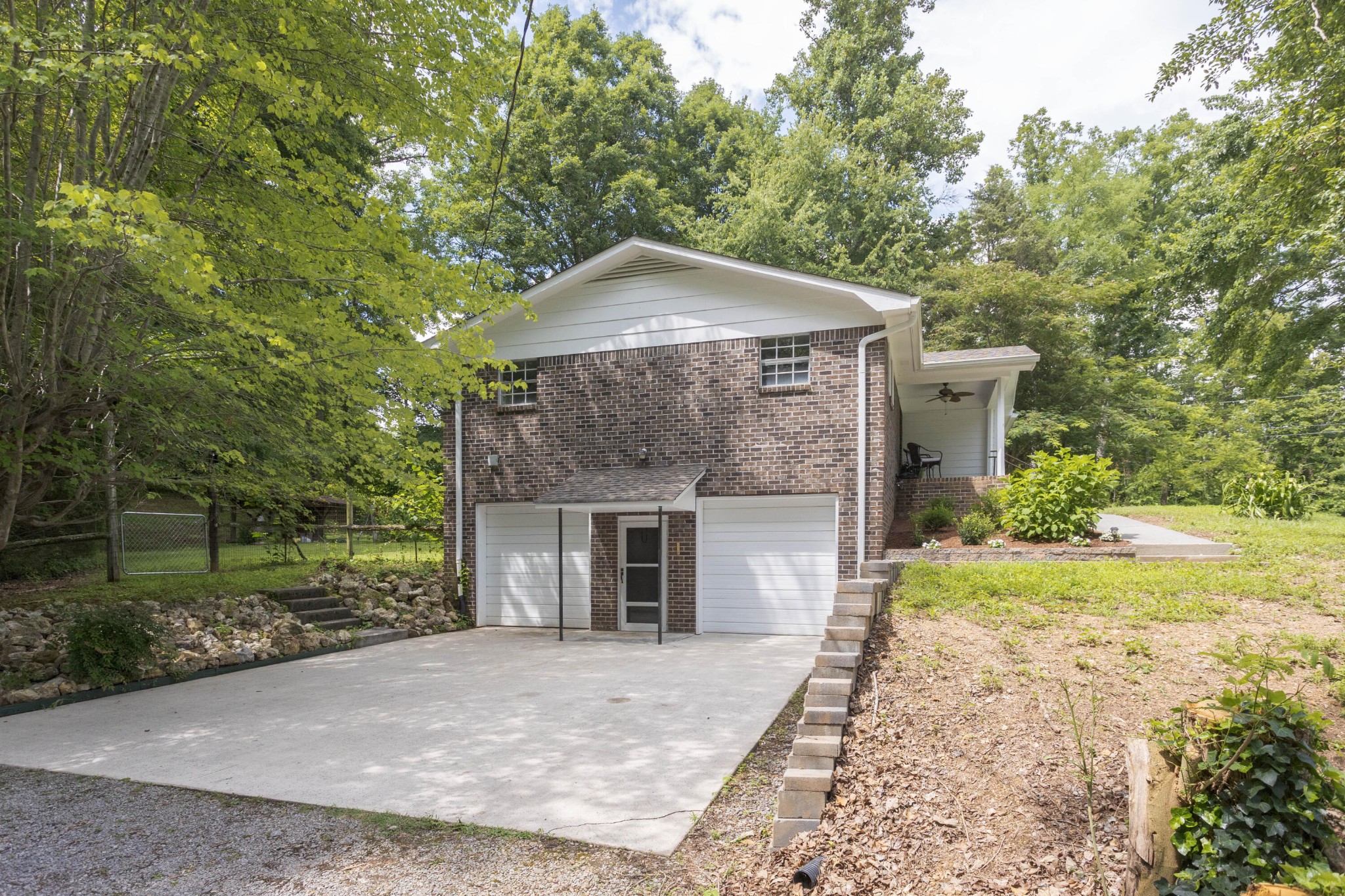 547 Van Davis Road, Nw Property Photo 23