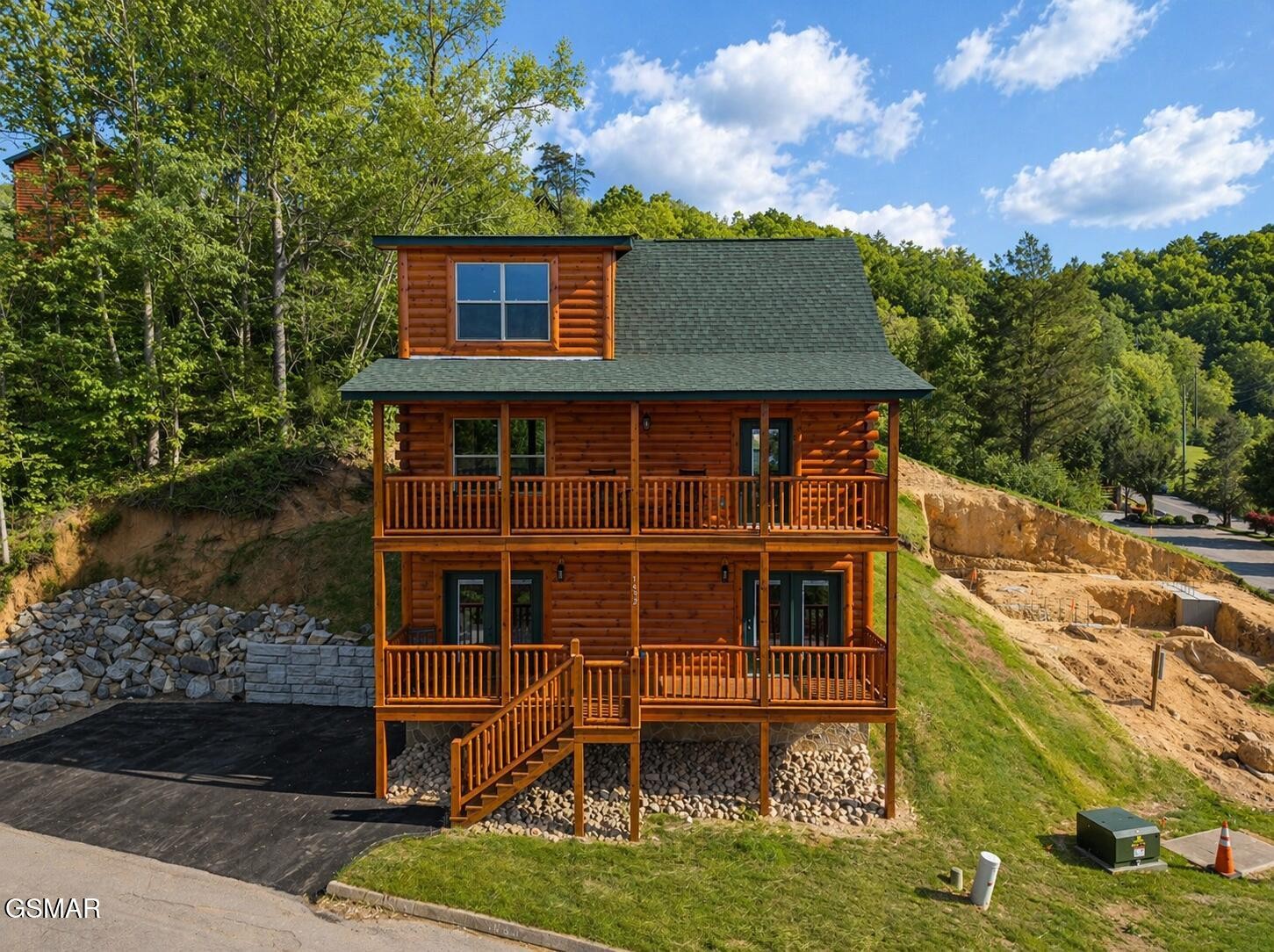 1632 Mountain Lodge Way Property Photo 1