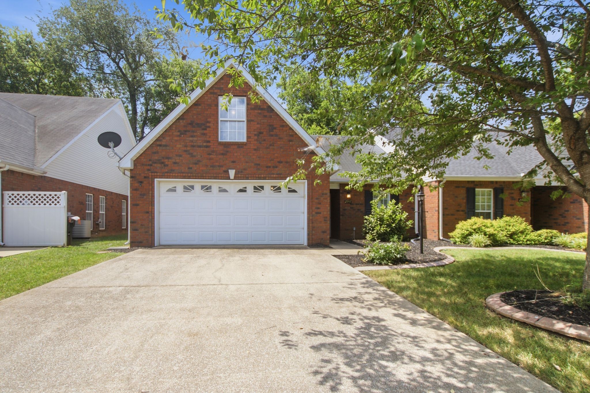 2747 Stonehedge Dr Property Photo 1
