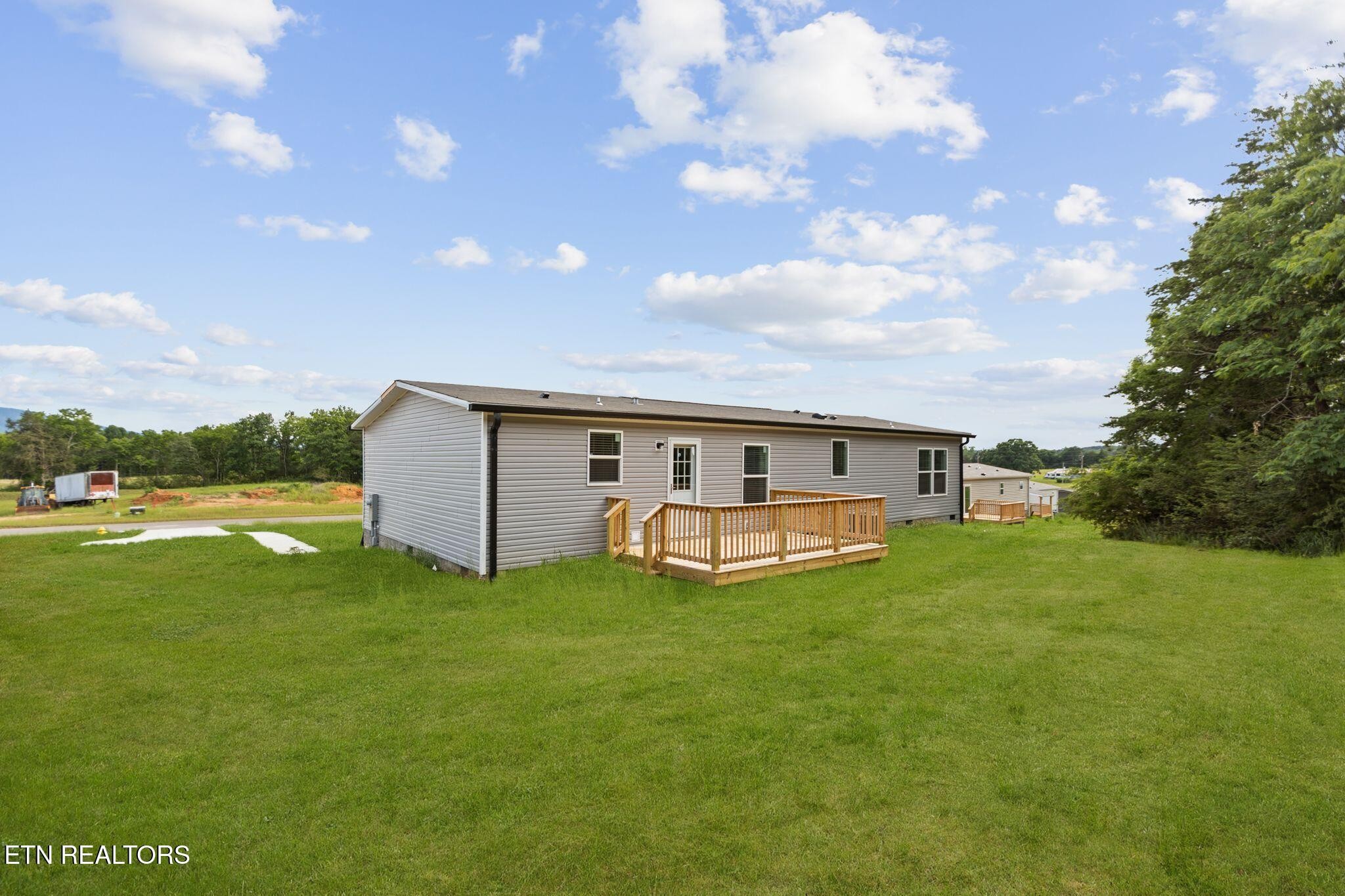 285 County Road 784a Property Photo 4