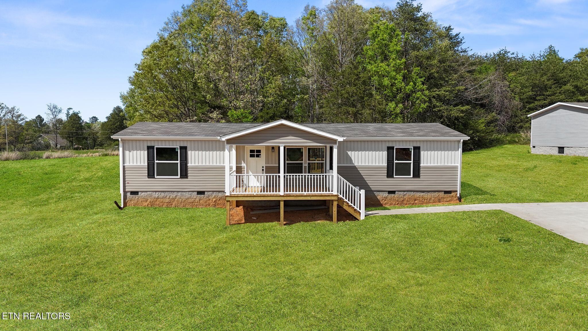 209 County Road 784a Property Photo 1