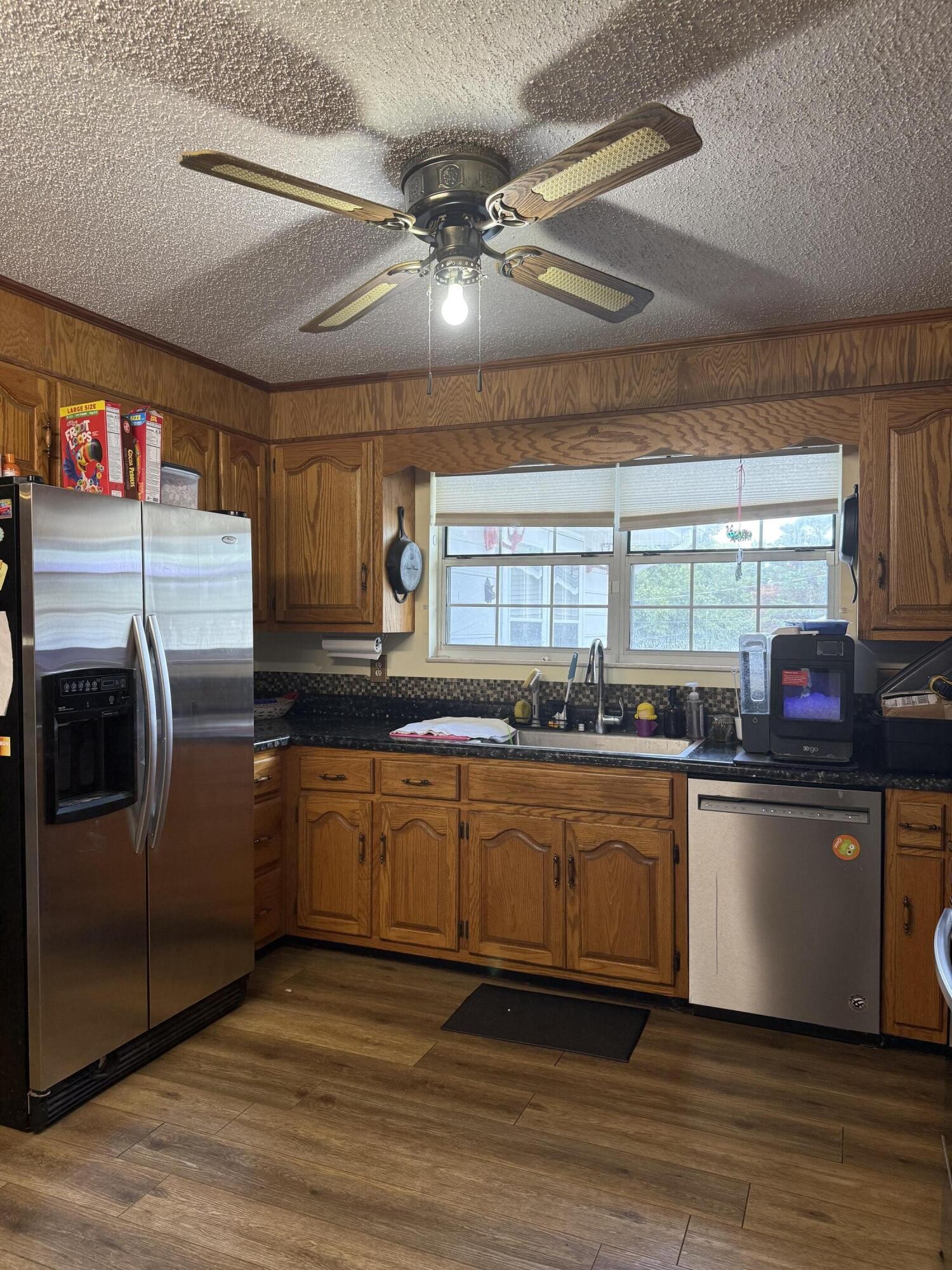 2505 Kenwood Drive Property Photo 8