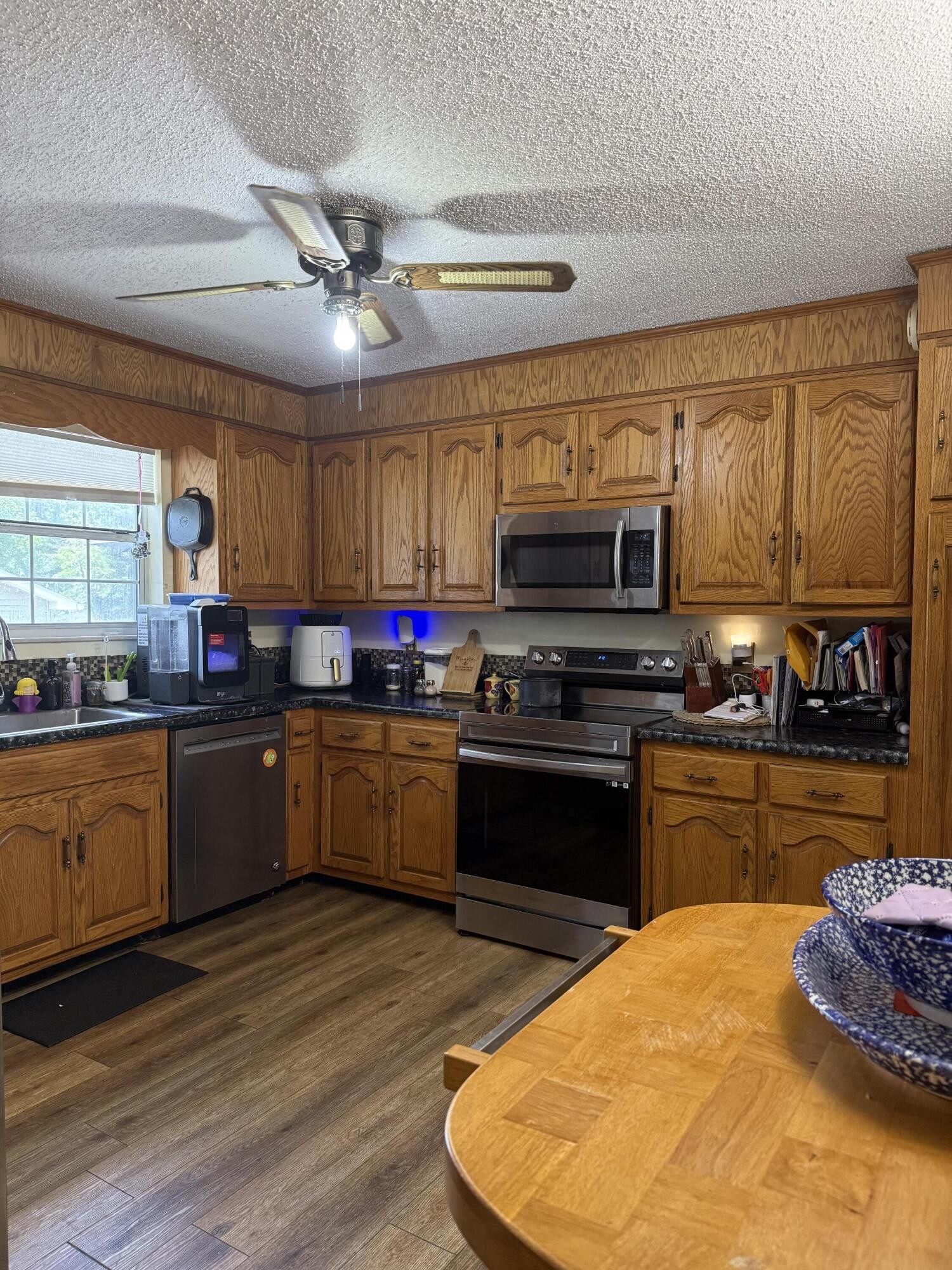 2505 Kenwood Drive Property Photo 9