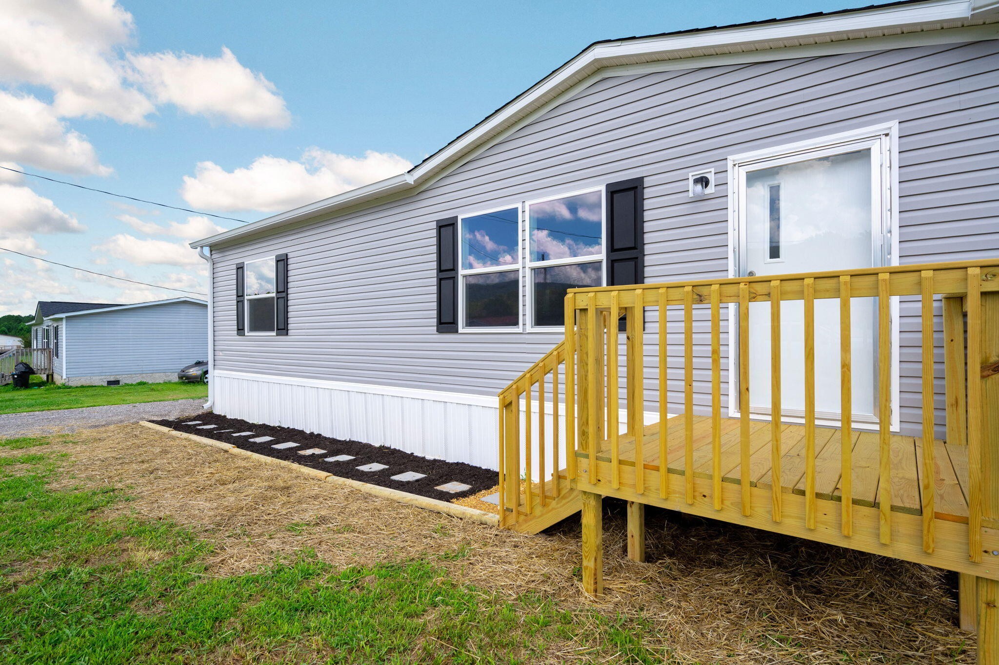142 Meadow View Property Photo 30