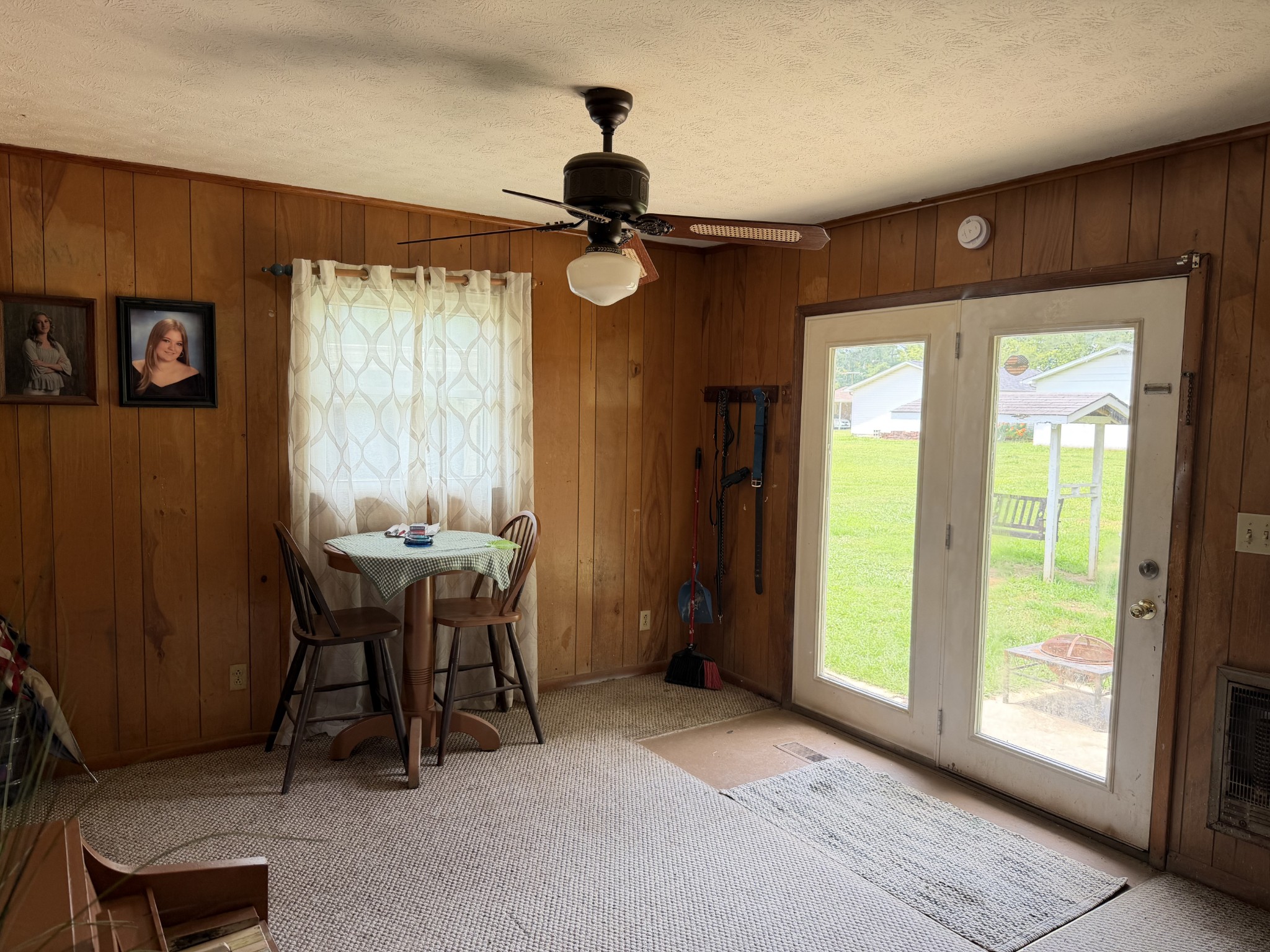 835 Anthony Ave Property Photo 5