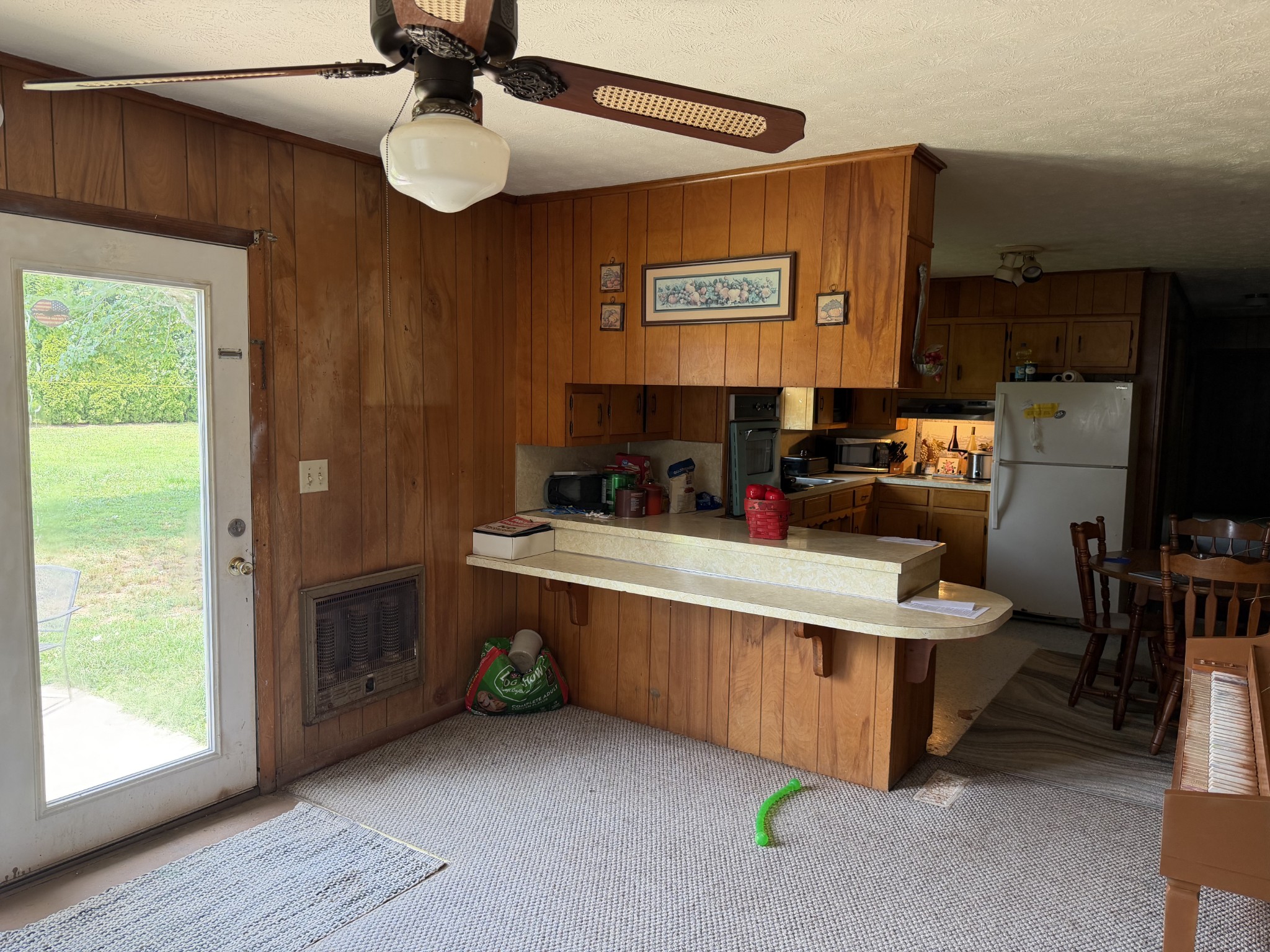 835 Anthony Ave Property Photo 6
