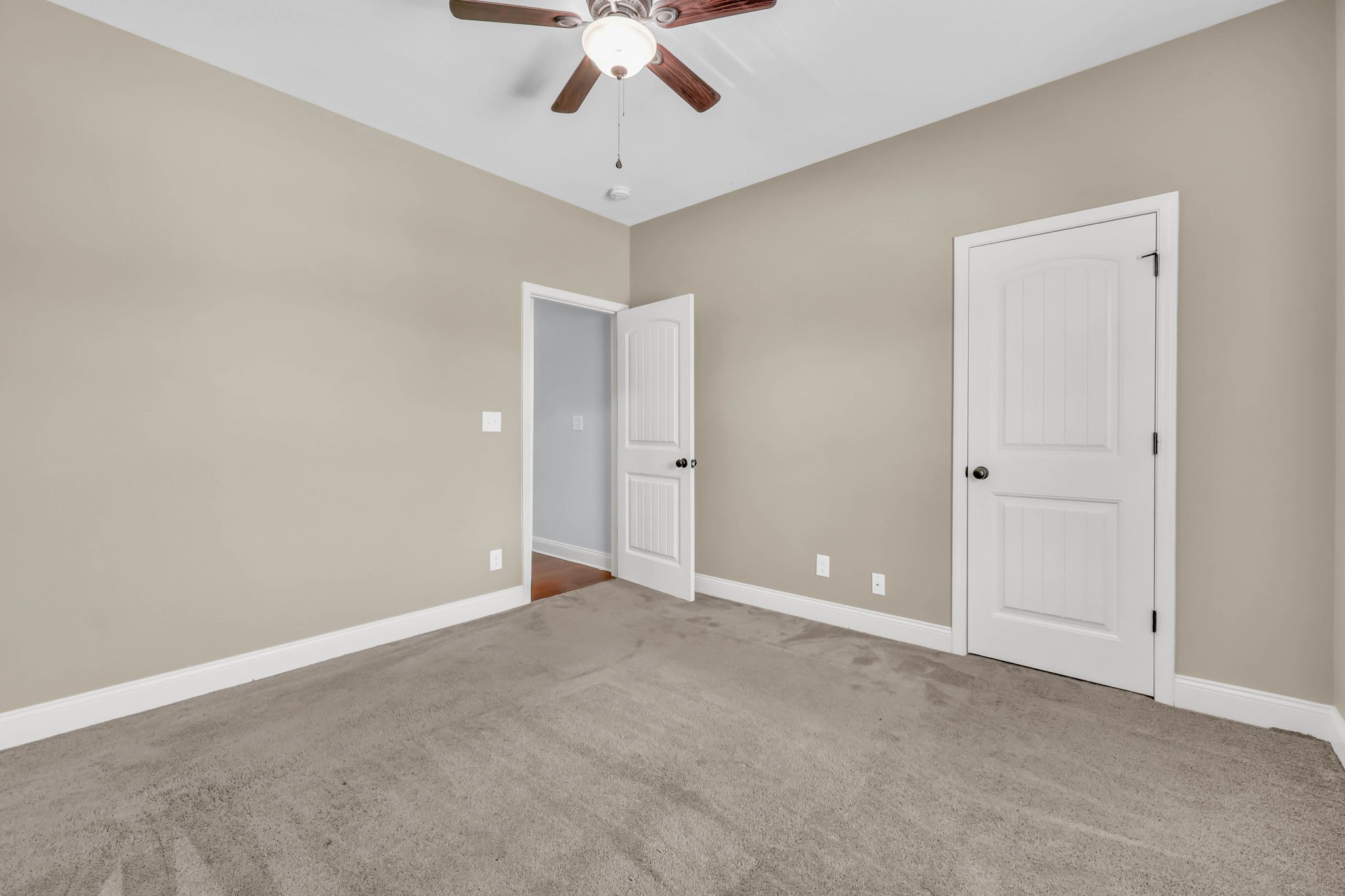 939 Nectar Ct Property Photo 18