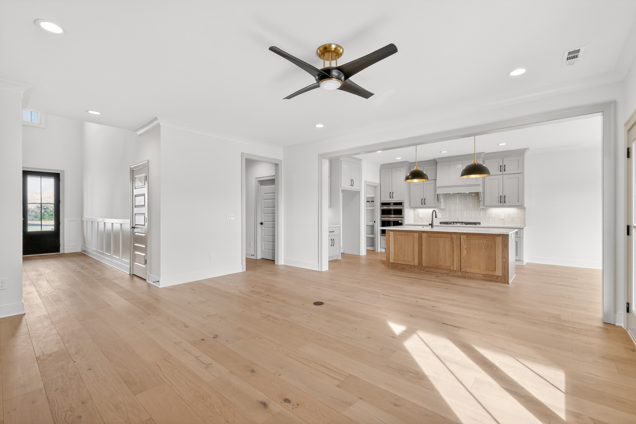 5541 Sinclair St Property Photo 17
