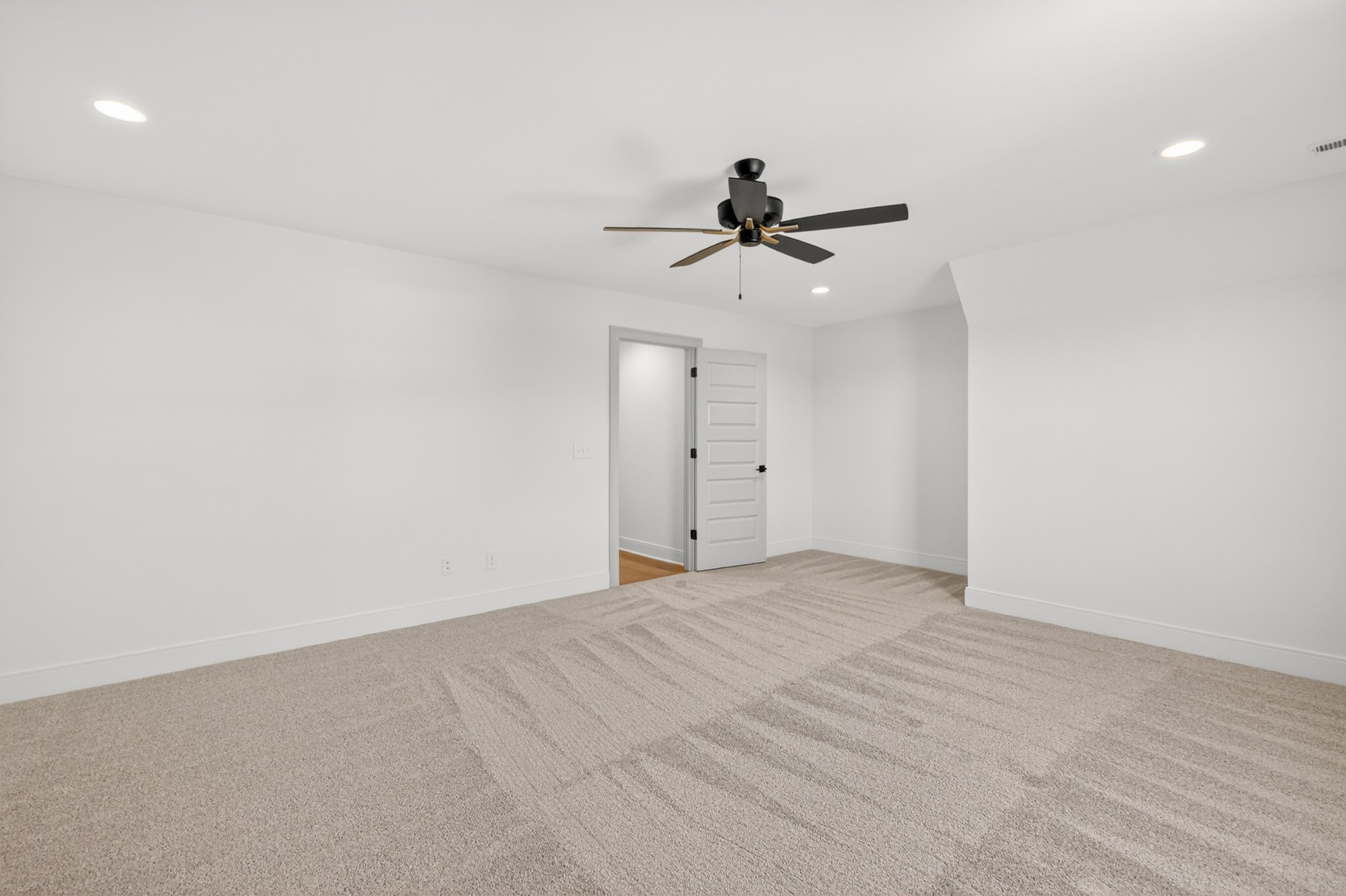 5541 Sinclair St Property Photo 50