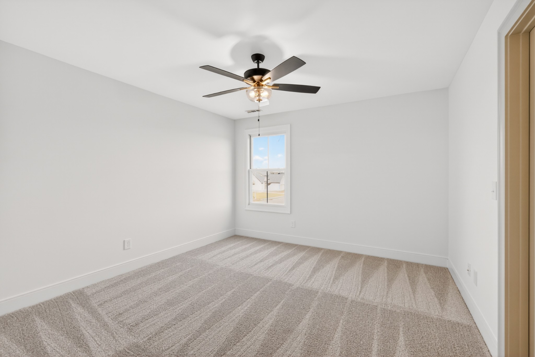 5541 Sinclair St Property Photo 52