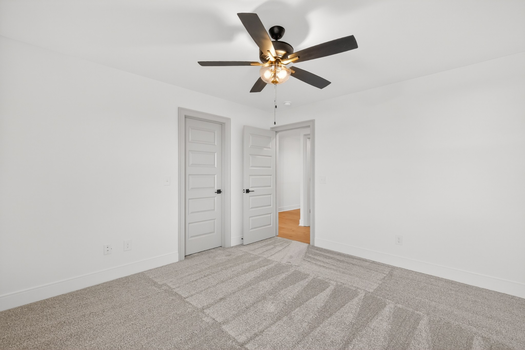 5541 Sinclair St Property Photo 53