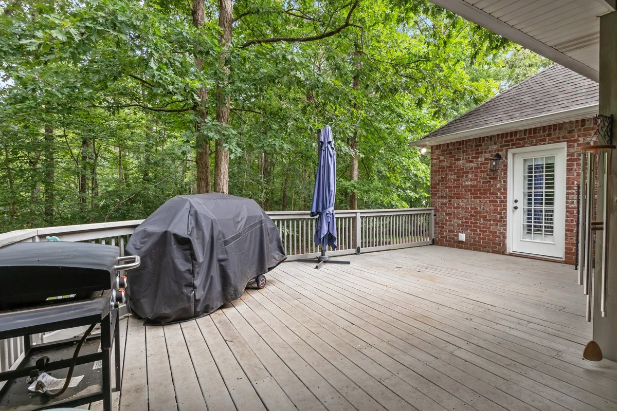 1019 Morningside Dr Property Photo 18