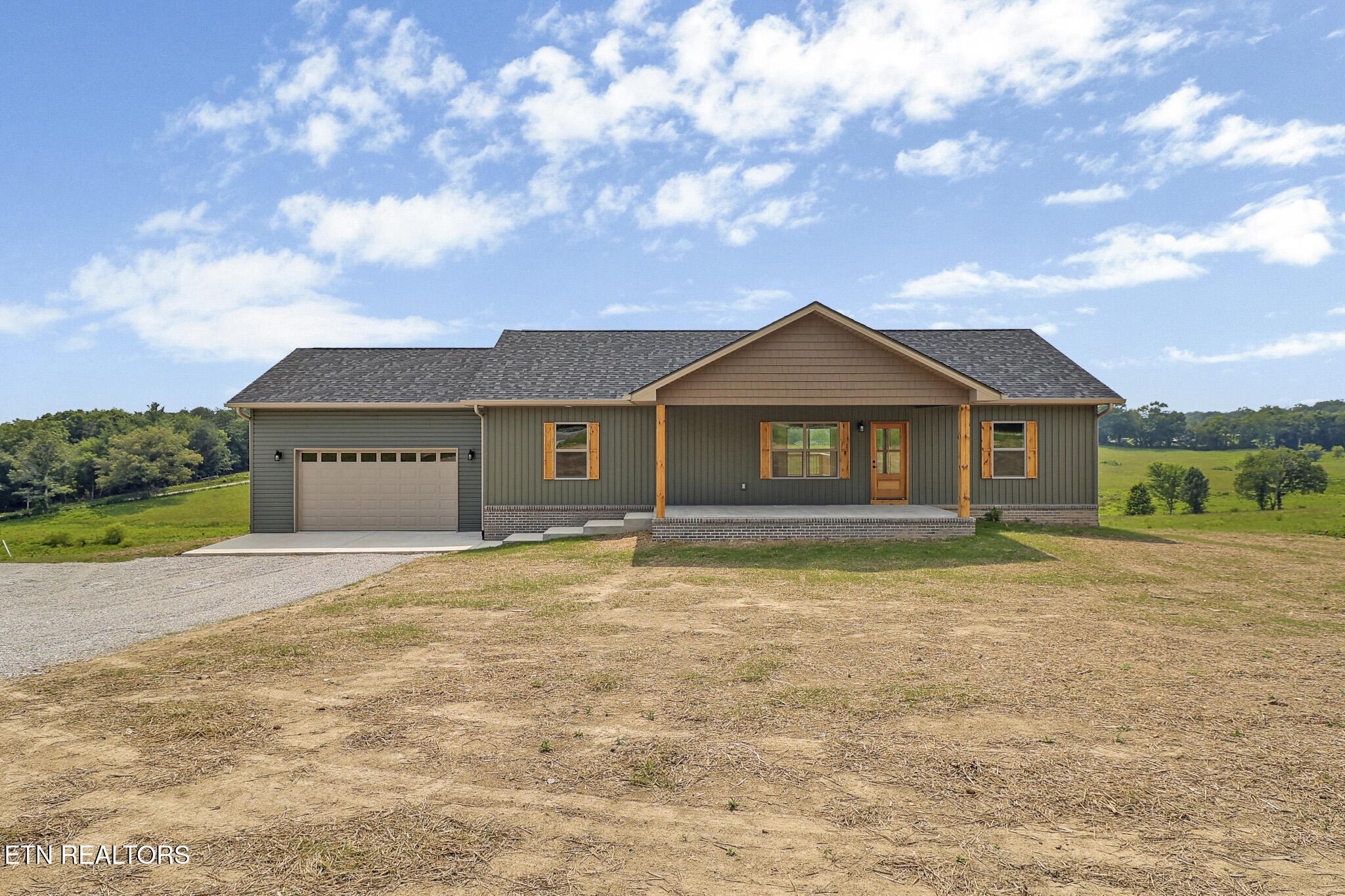 934 Allardt Hwy Property Photo 1