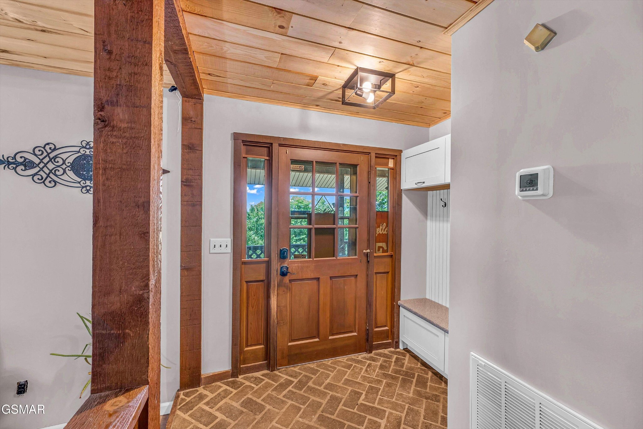 1131 Lindsey Drive Property Photo 6